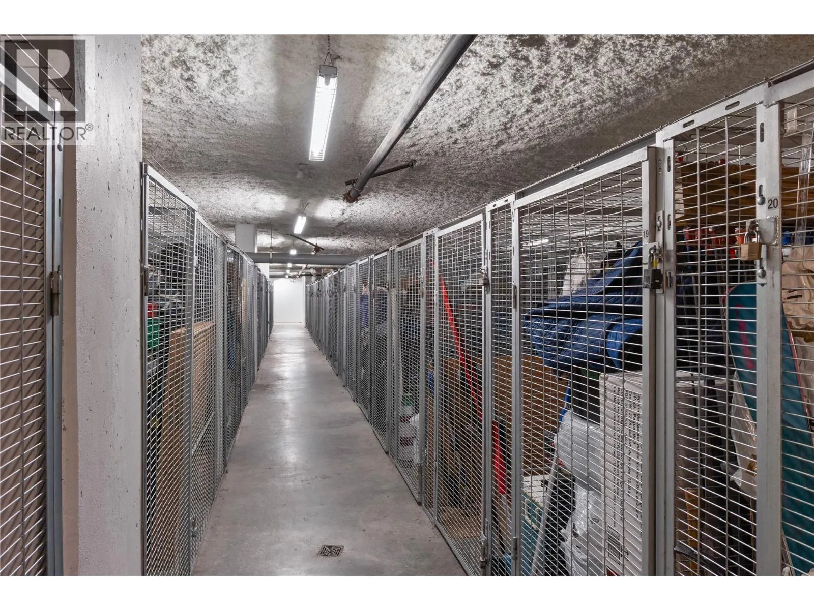 1040 TALASA Court Unit# 3402