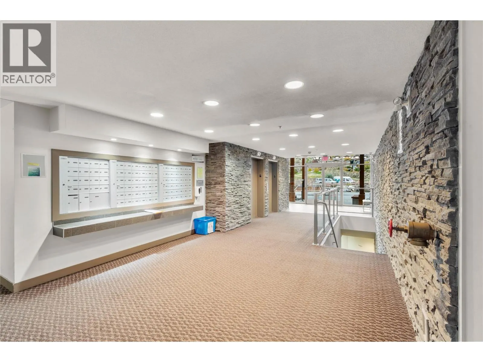 1040 TALASA Court Unit# 3402