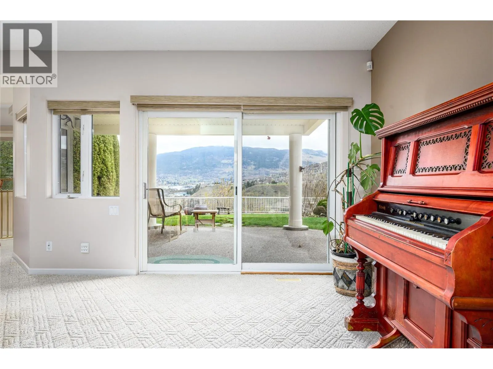 305 Country Estate Place