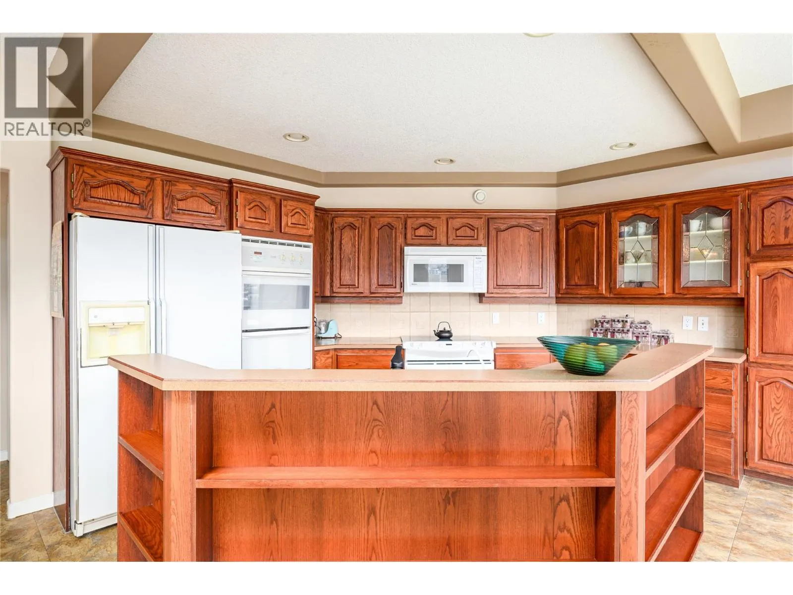 305 Country Estate Place