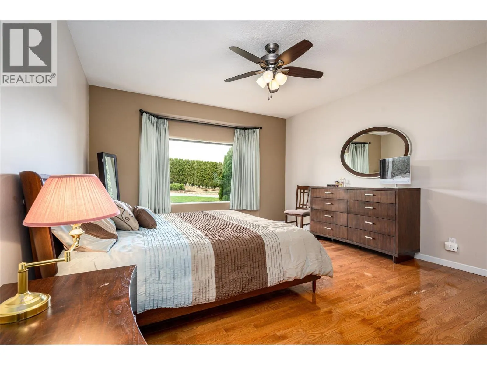 305 Country Estate Place