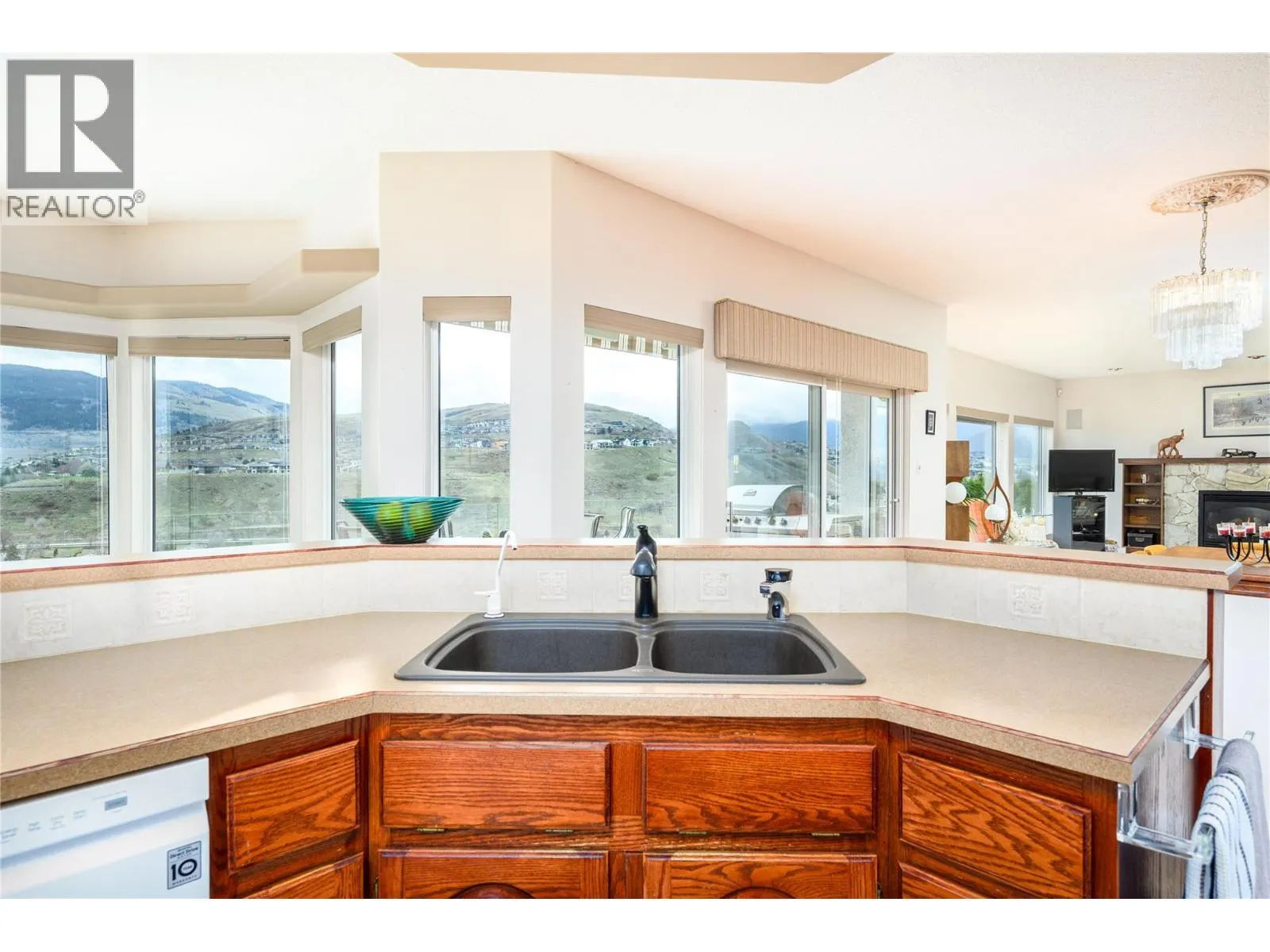 305 Country Estate Place