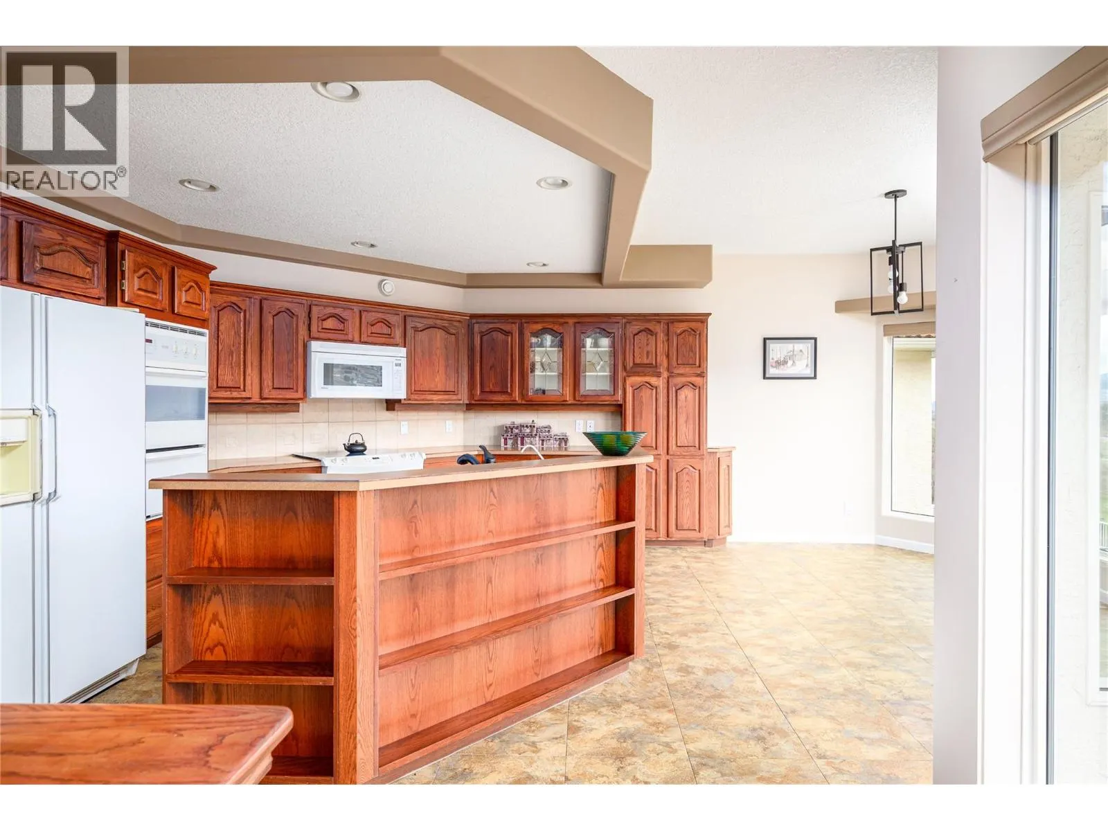 305 Country Estate Place