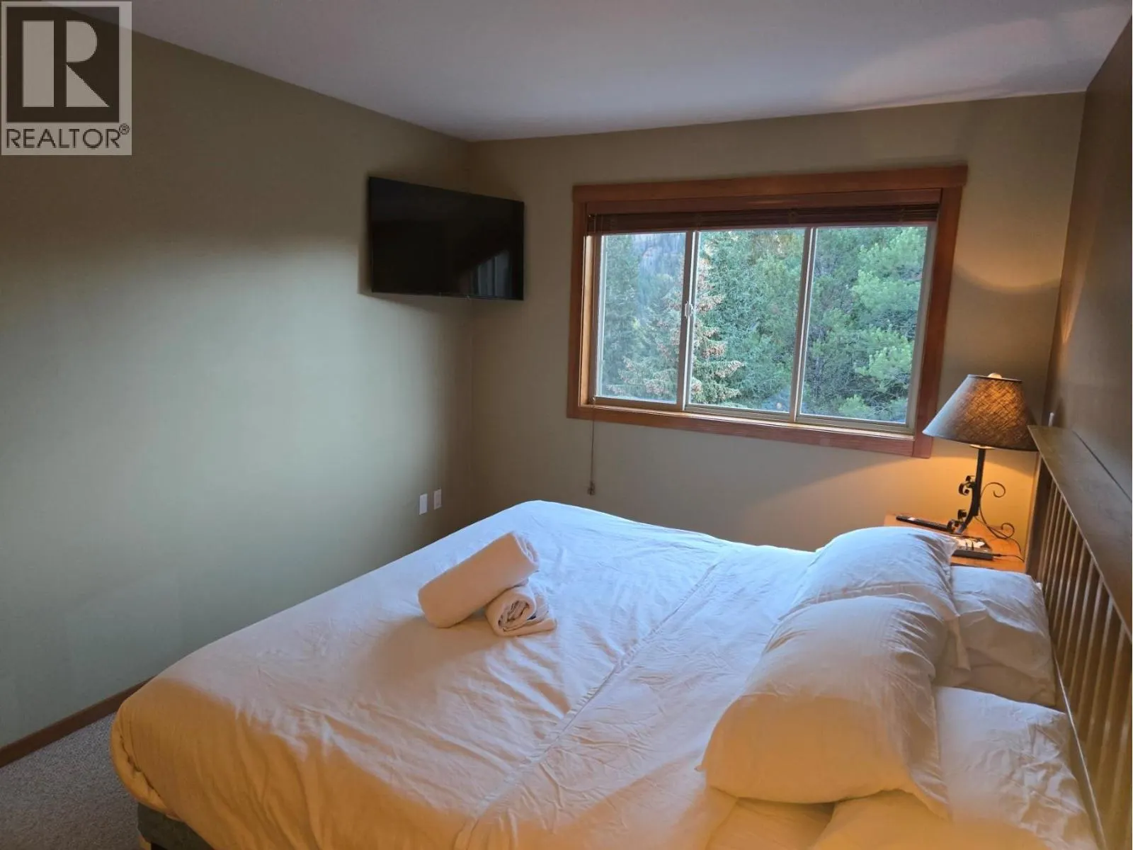 2075 Summit Drive Unit# 19