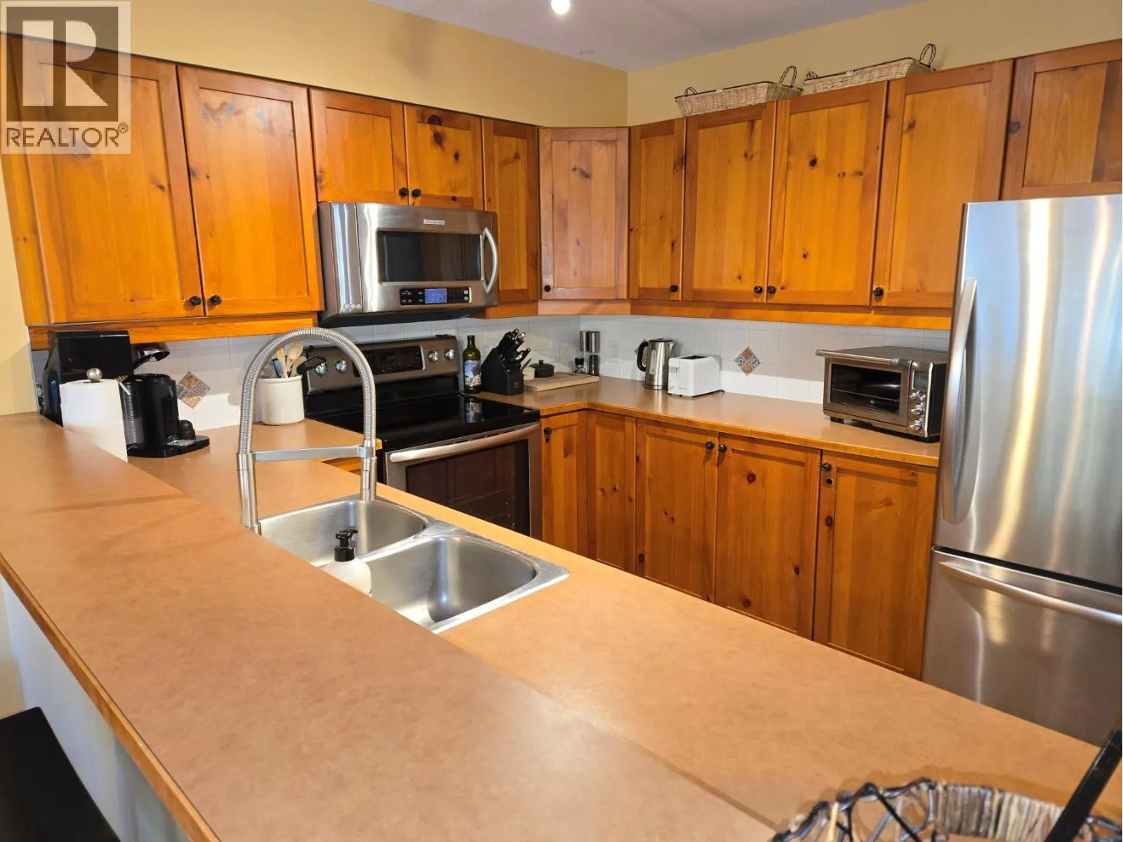 2075 Summit Drive Unit# 19