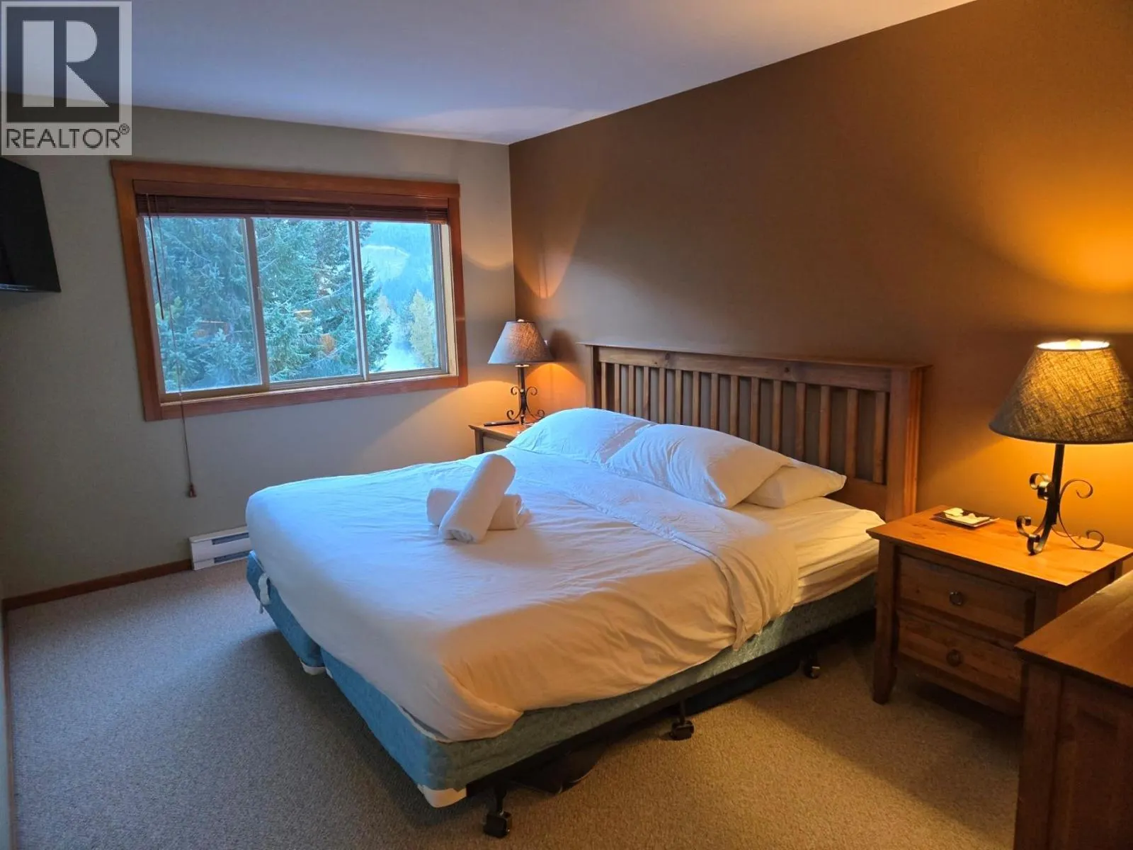 2075 Summit Drive Unit# 19