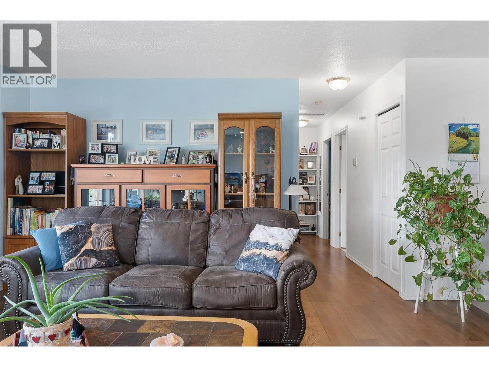 1277 Mountain View Road