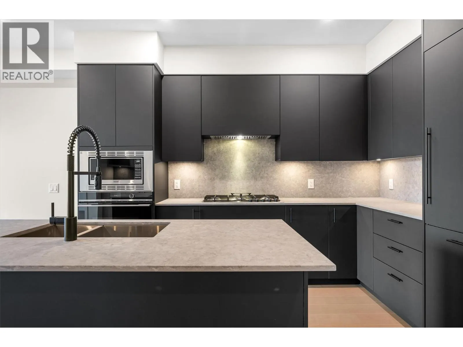 9654 Benchland Road Unit# 407