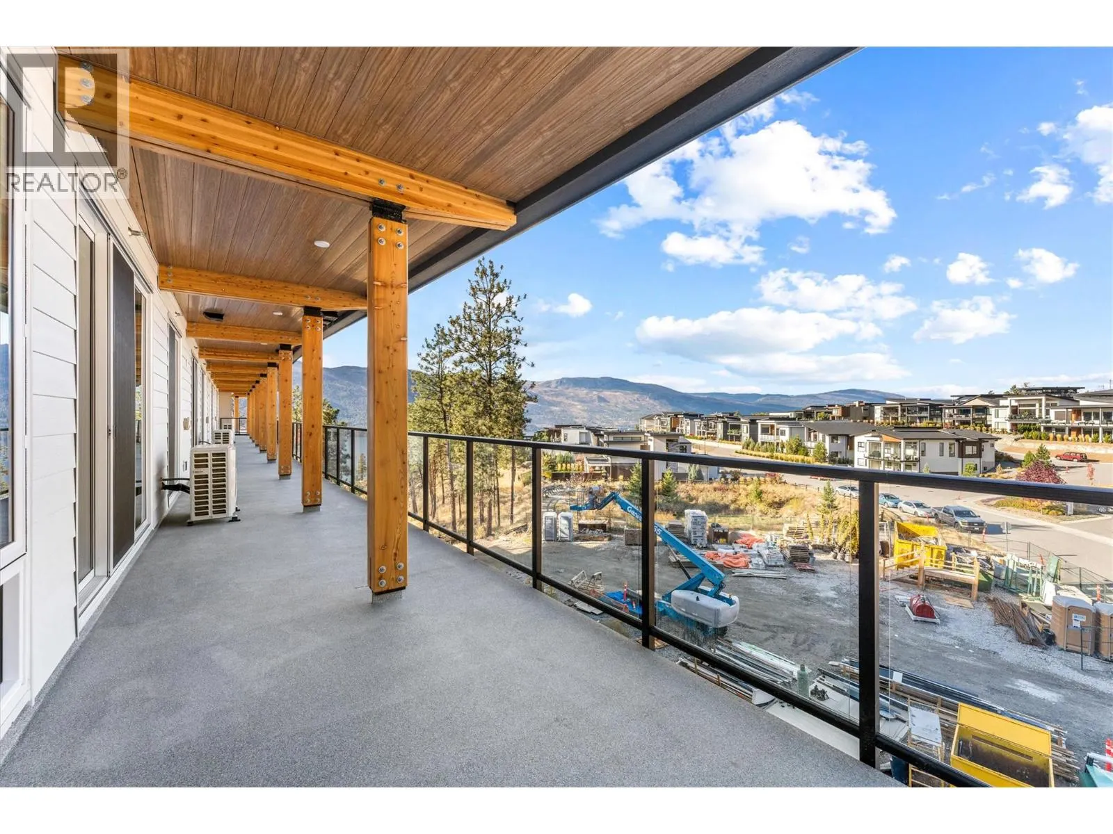 9654 Benchland Road Unit# 407