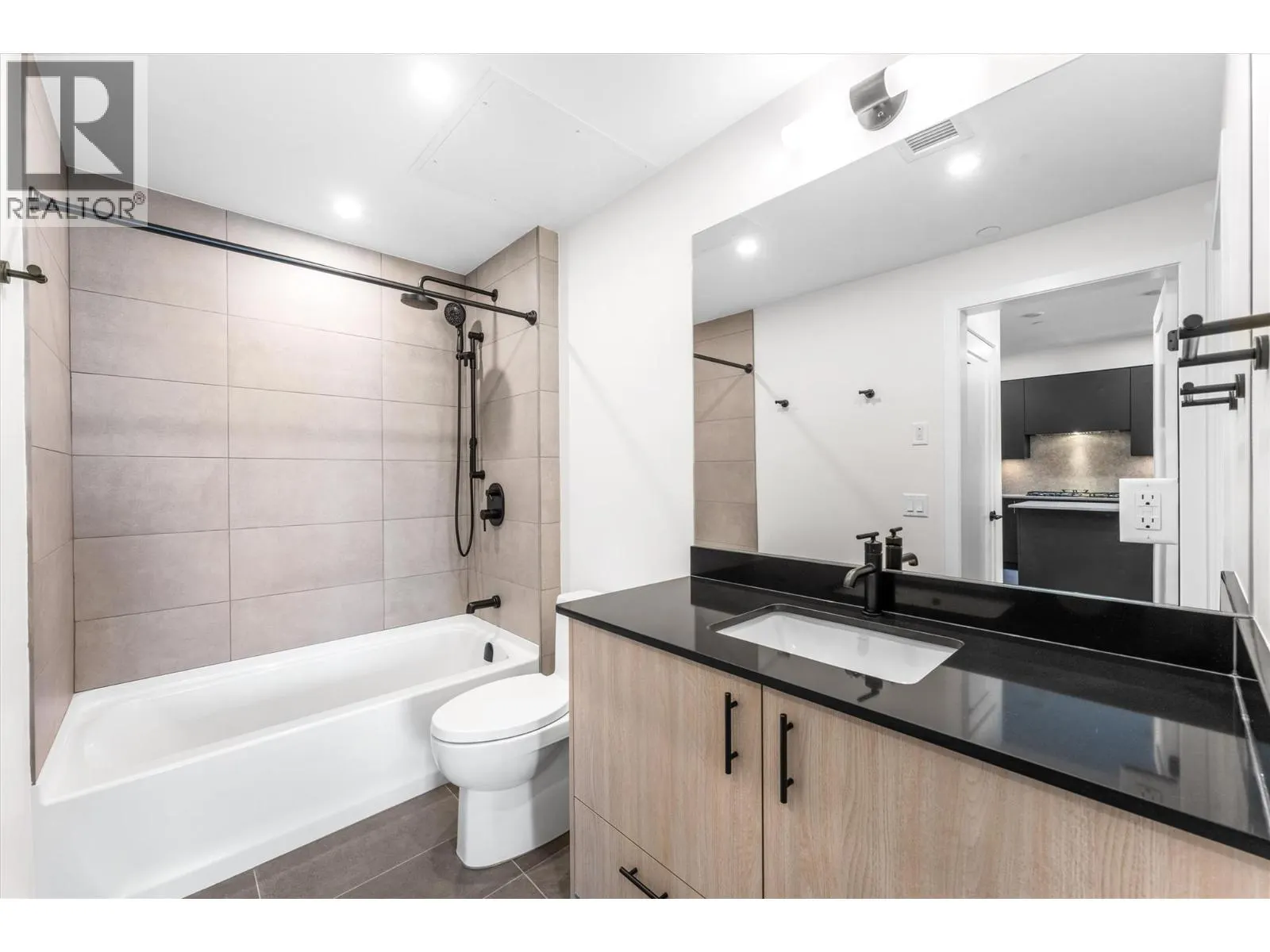 9654 Benchland Road Unit# 407