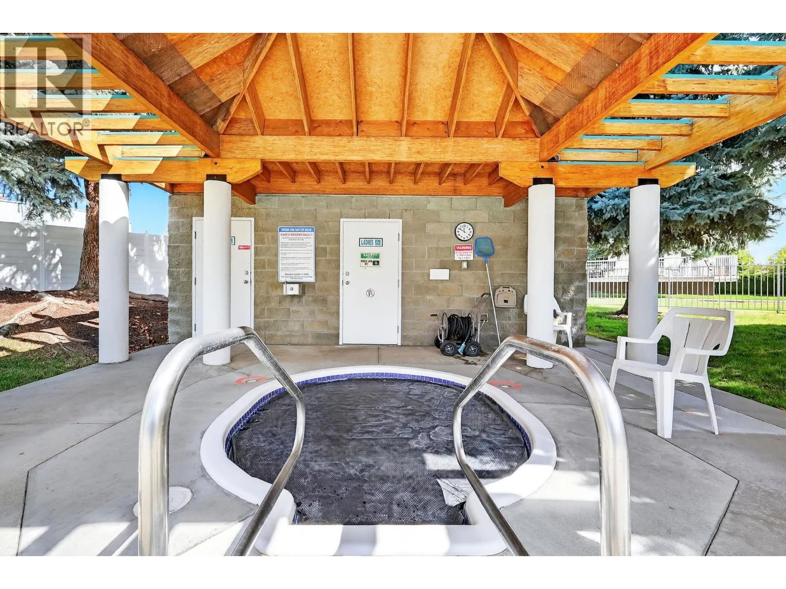 2350 Stillingfleet Road Unit# 102