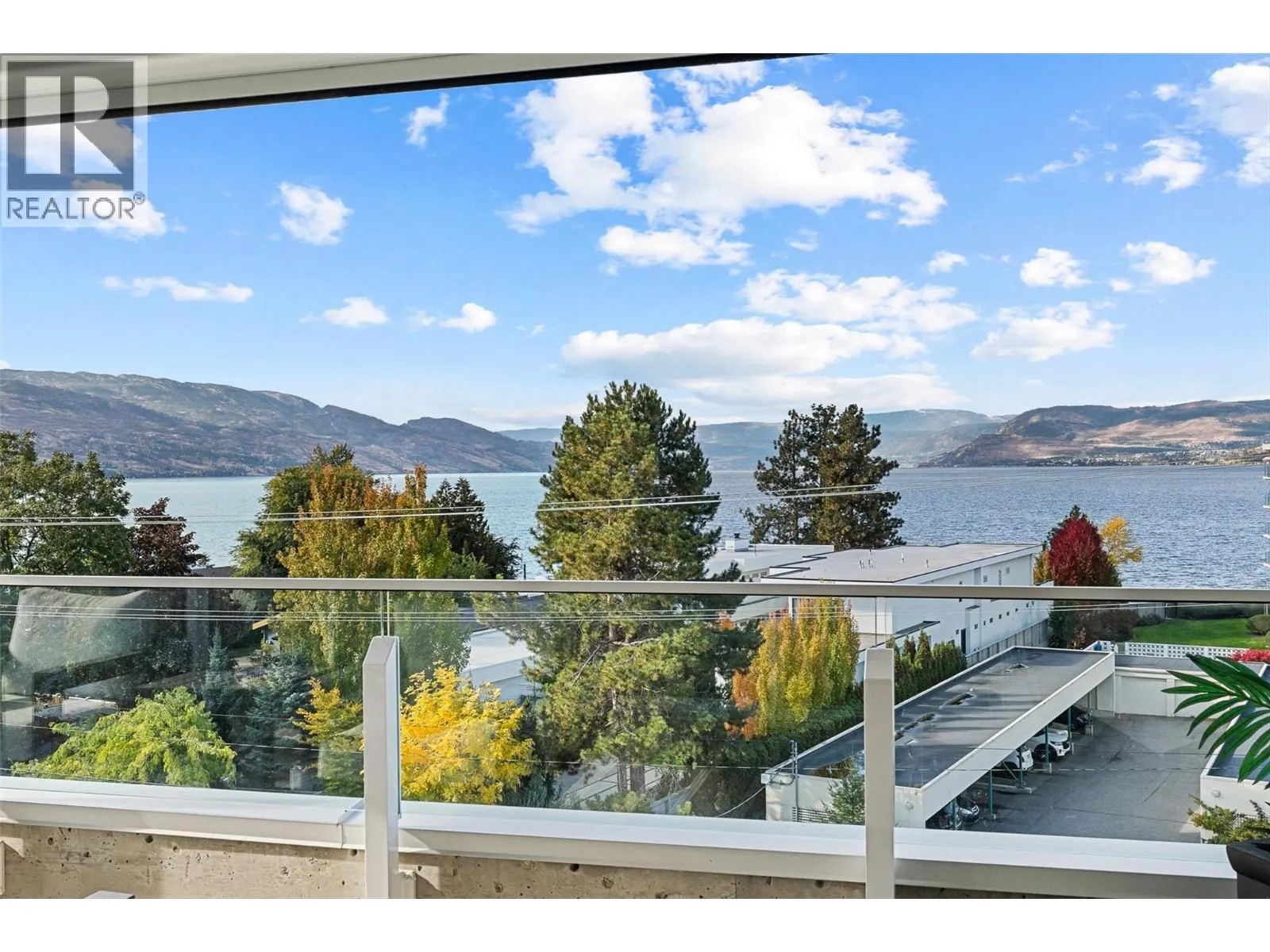 4071 Lakeshore Road Unit# 402