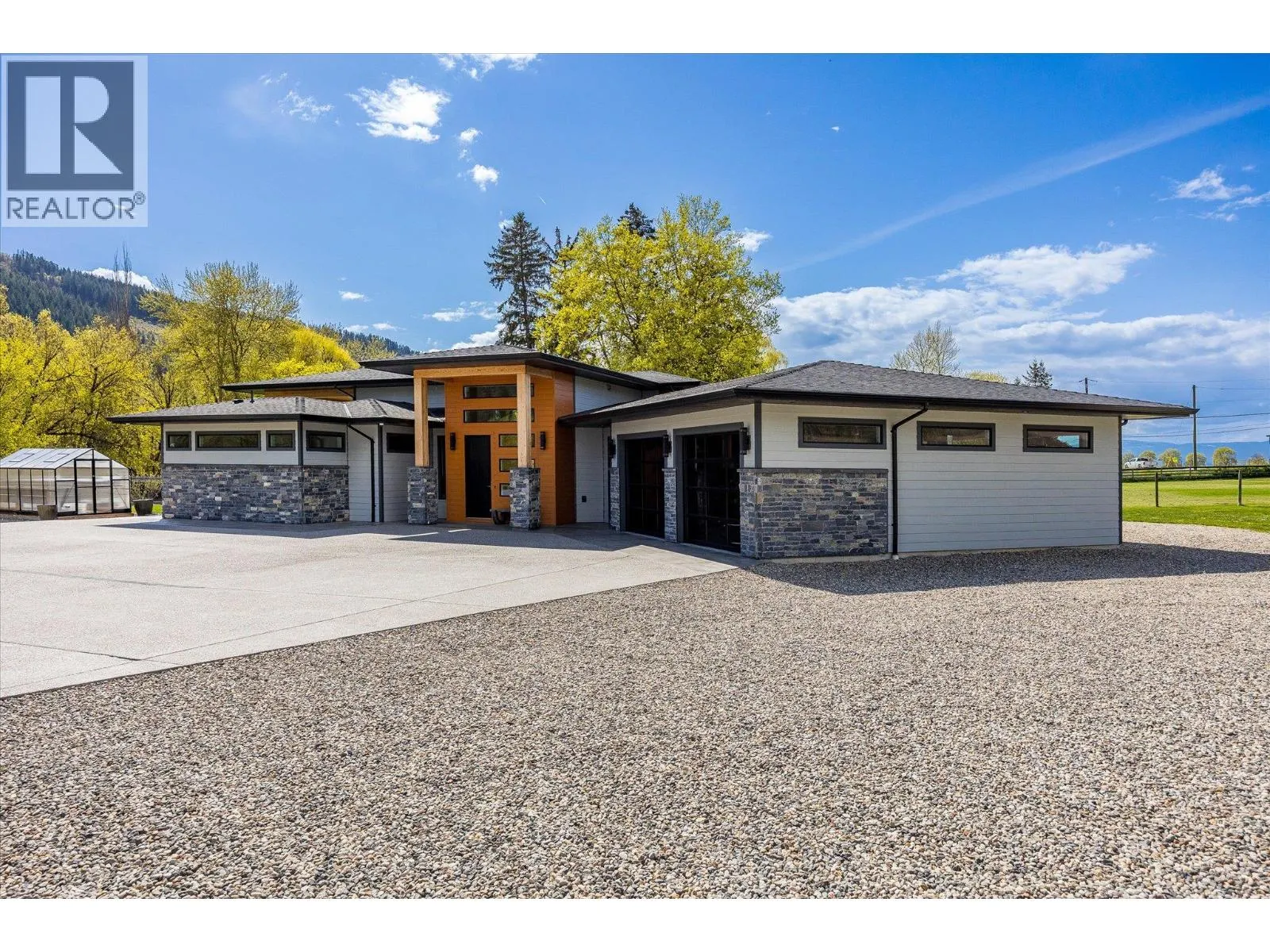 7260 Highway 6