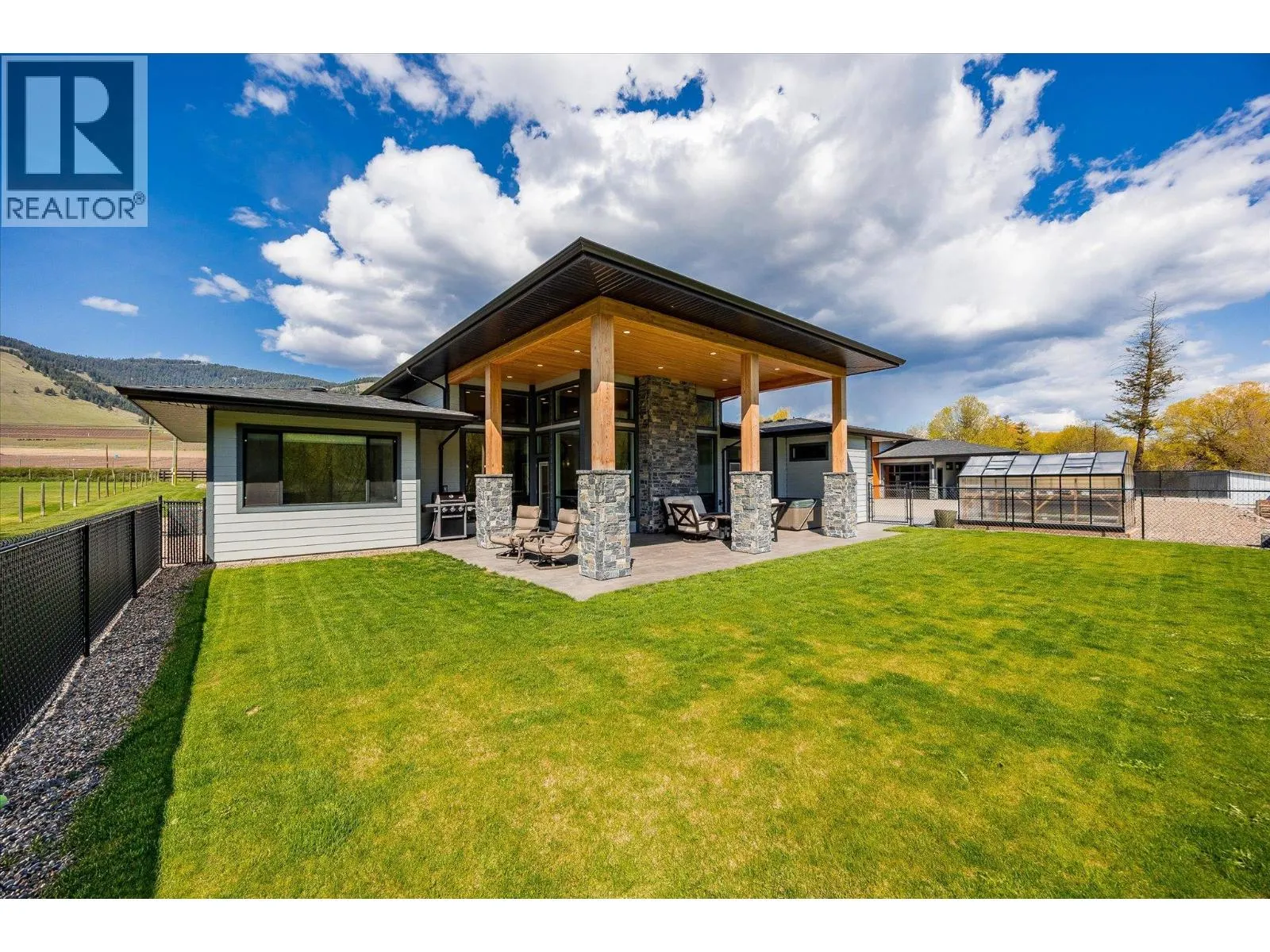 7260 Highway 6