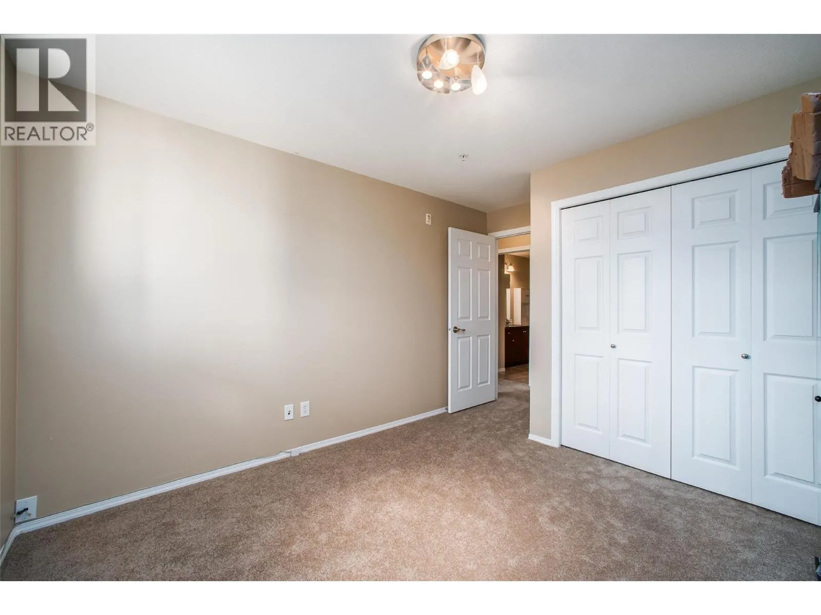 1875 Country Club Drive Unit# 1514