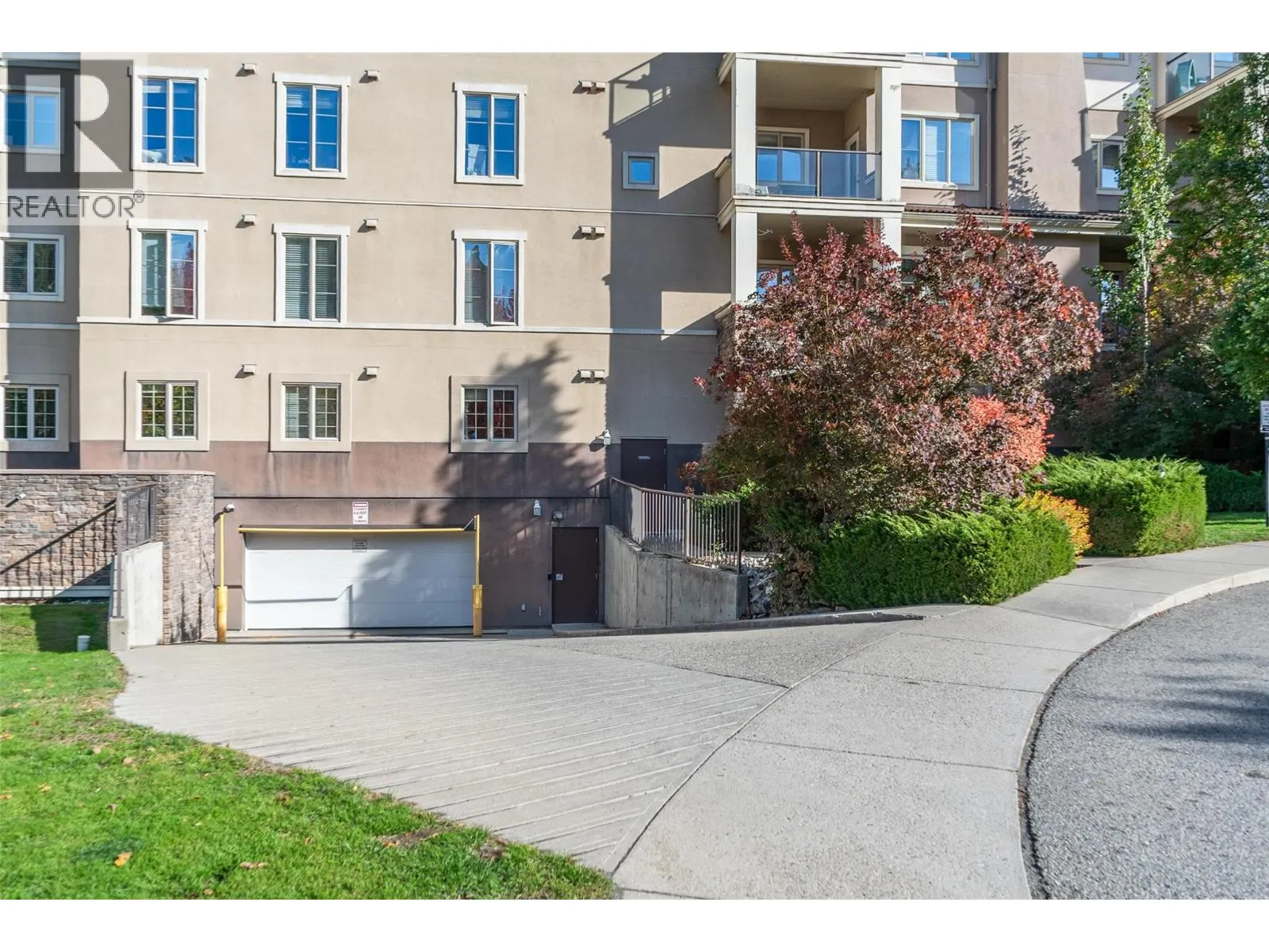 1875 Country Club Drive Unit# 1514