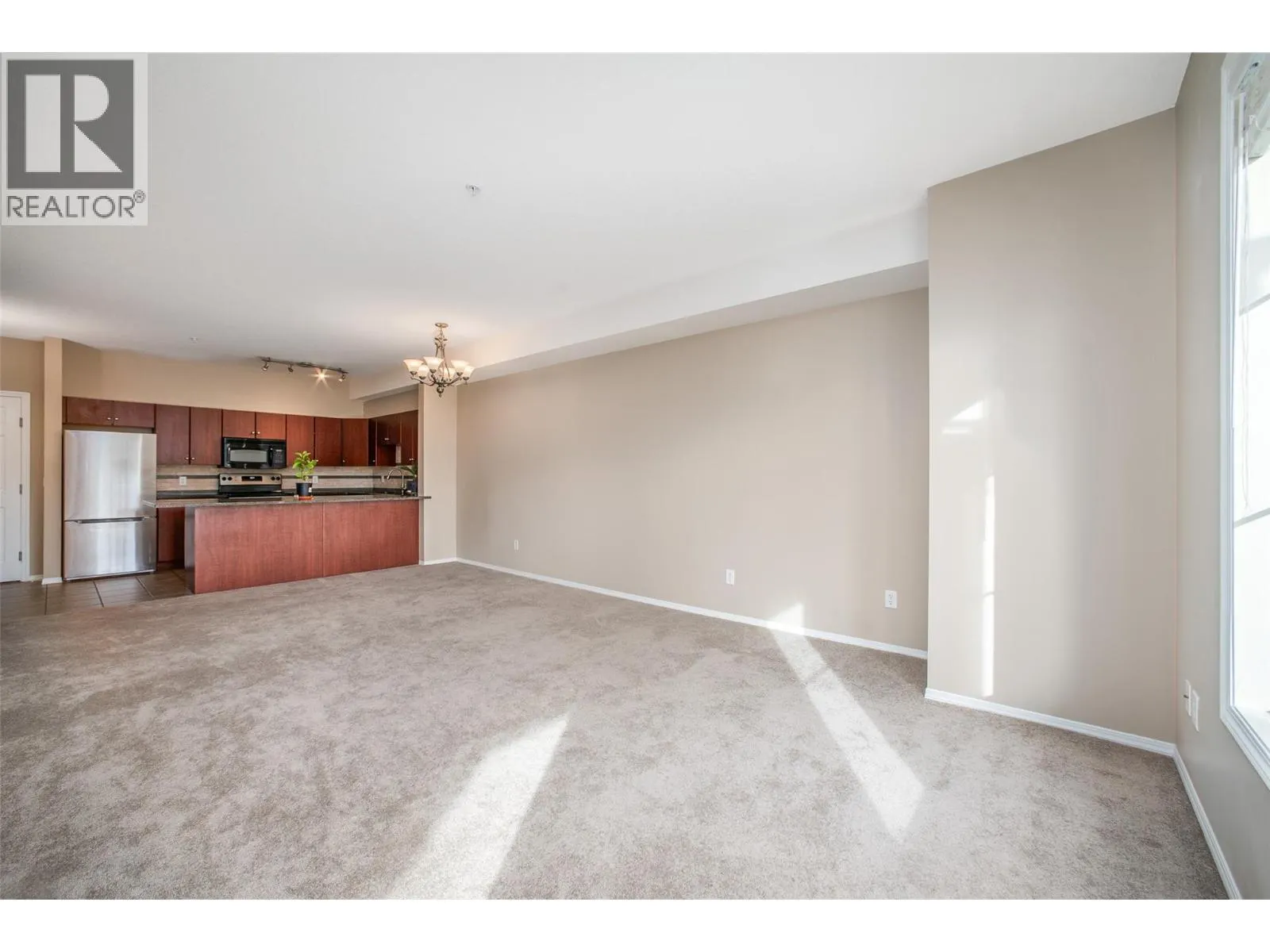 1875 Country Club Drive Unit# 1514