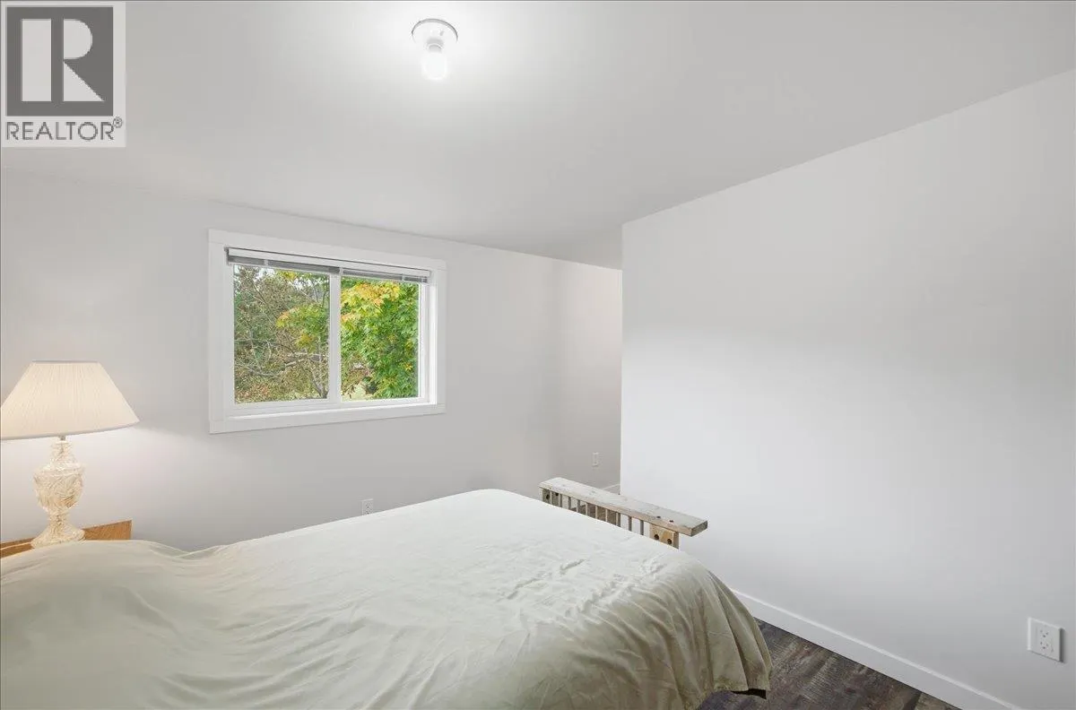 2413 Doukhobour Road