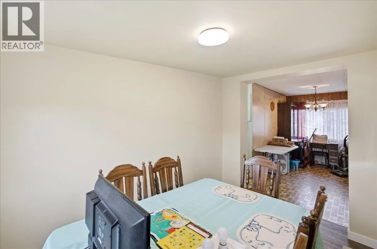 2413 Doukhobour Road