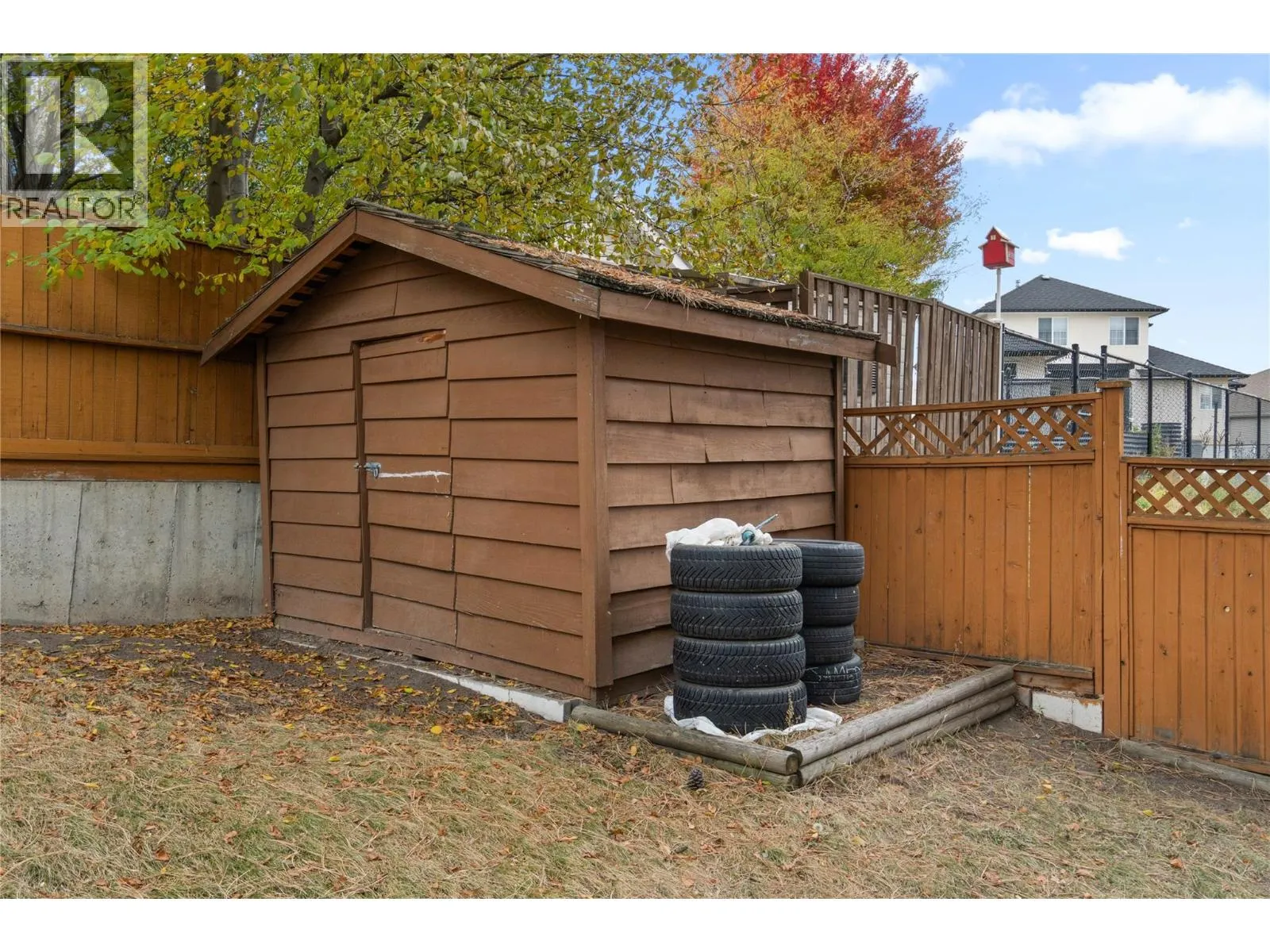 2051 Gladstone Drive