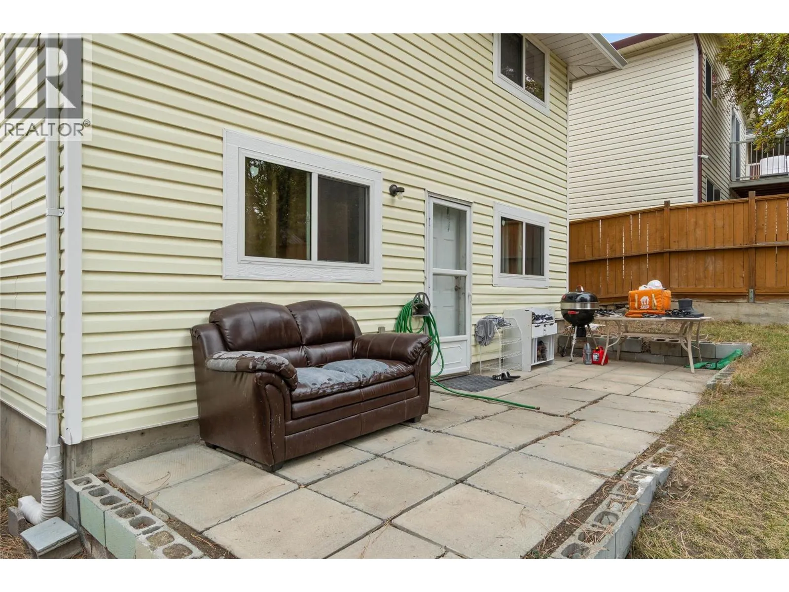 2051 Gladstone Drive