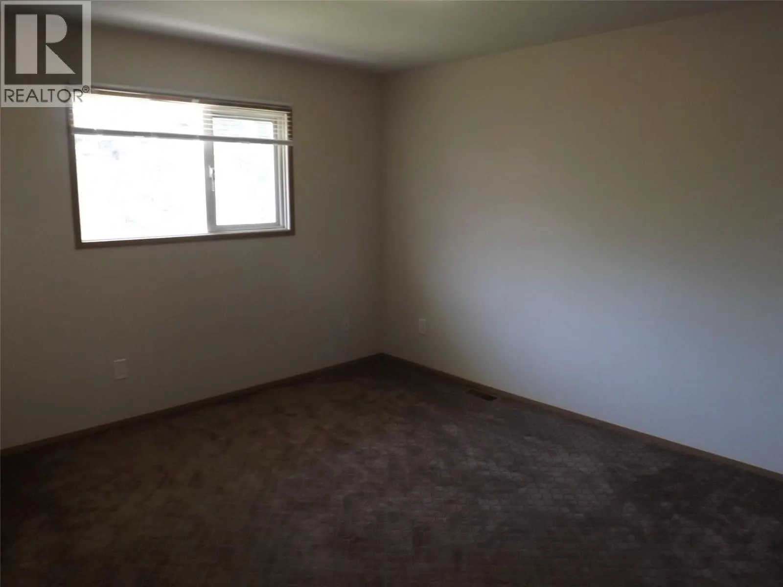 2051 Gladstone Drive