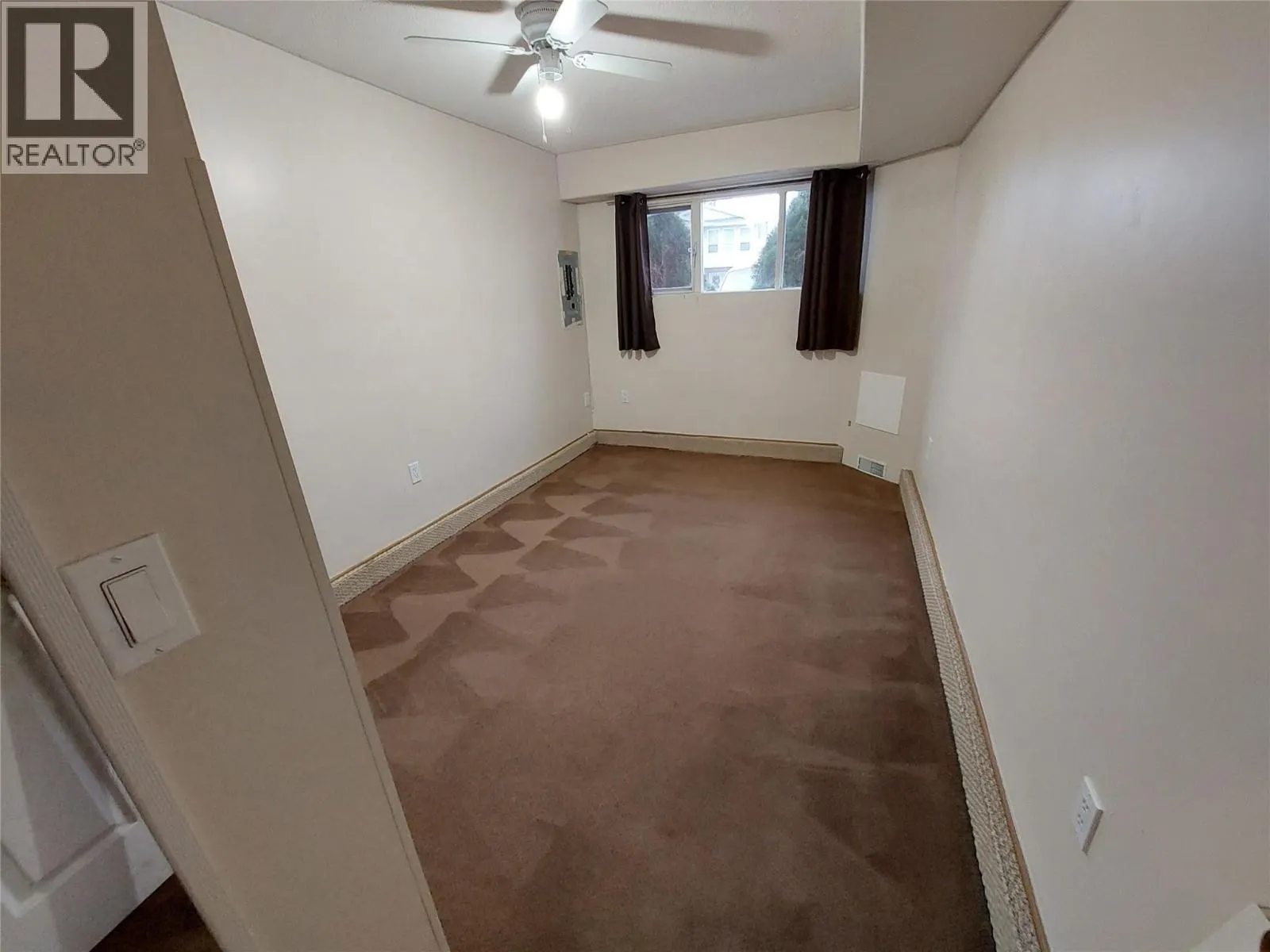 2051 Gladstone Drive