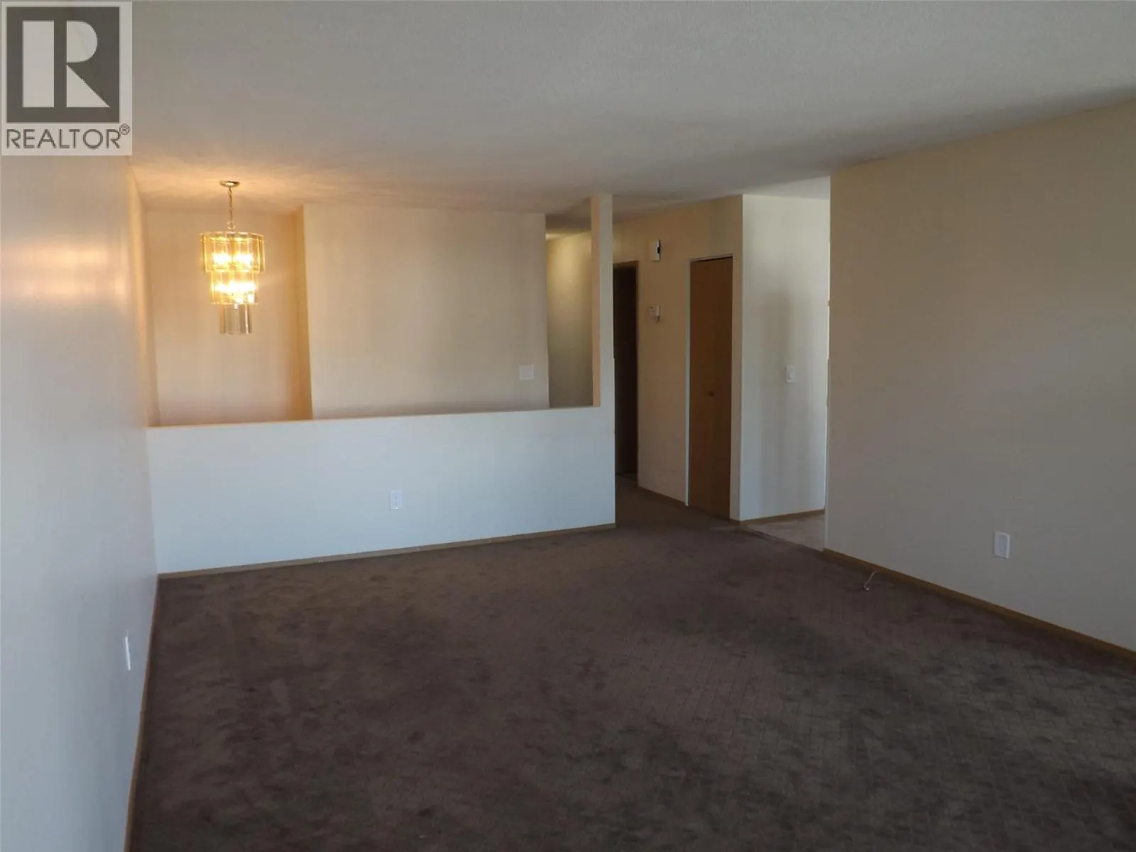 2051 Gladstone Drive