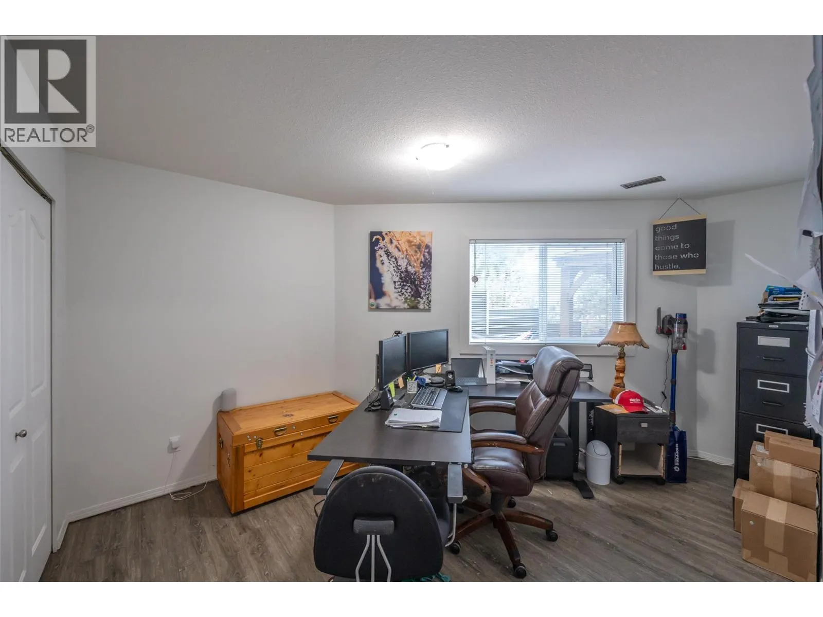 138 EVERGREEN Crescent