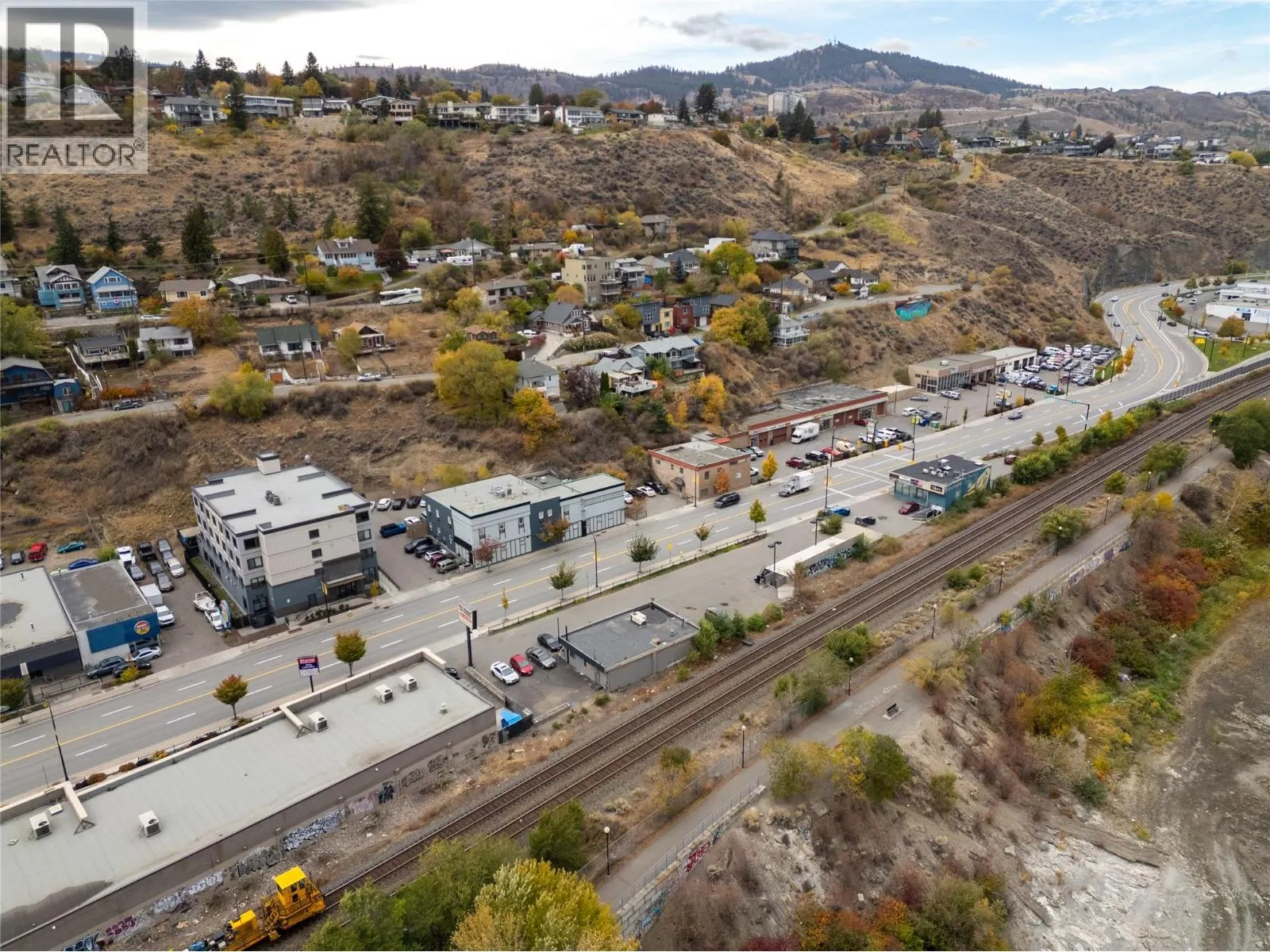 260 VICTORIA  W Street