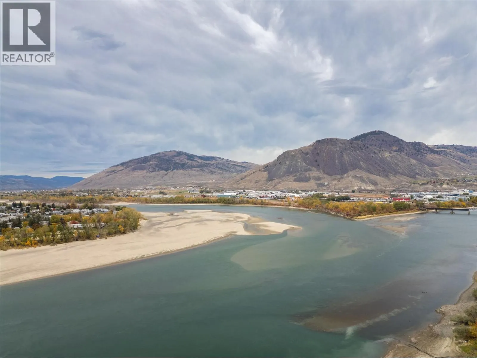 260 VICTORIA  W Street