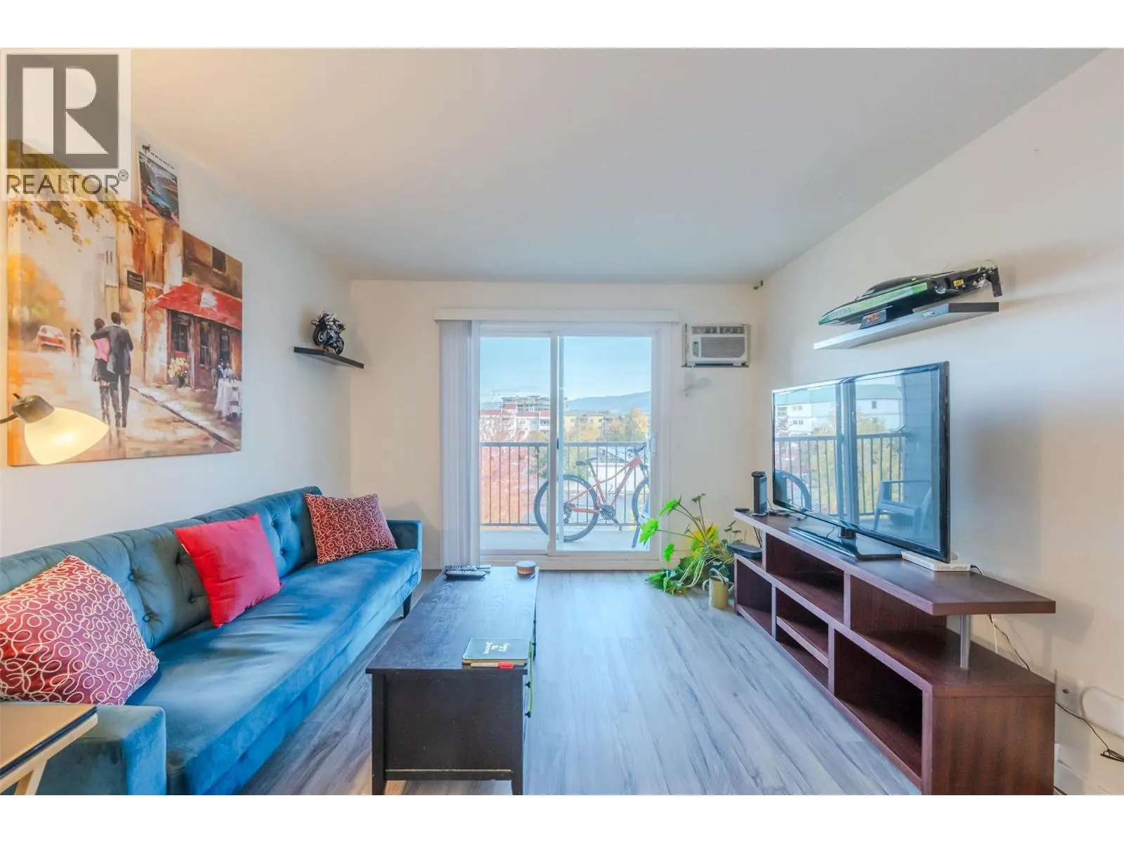 130 Skaha Place Unit# 411