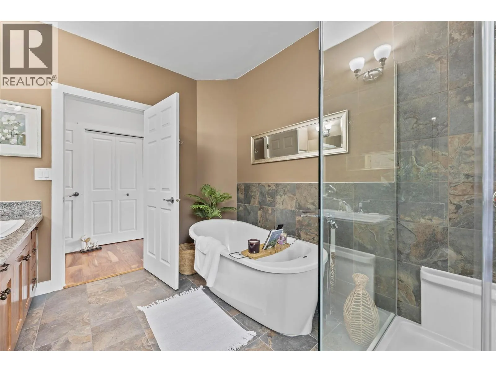 1581 20 Street NE Unit# 14