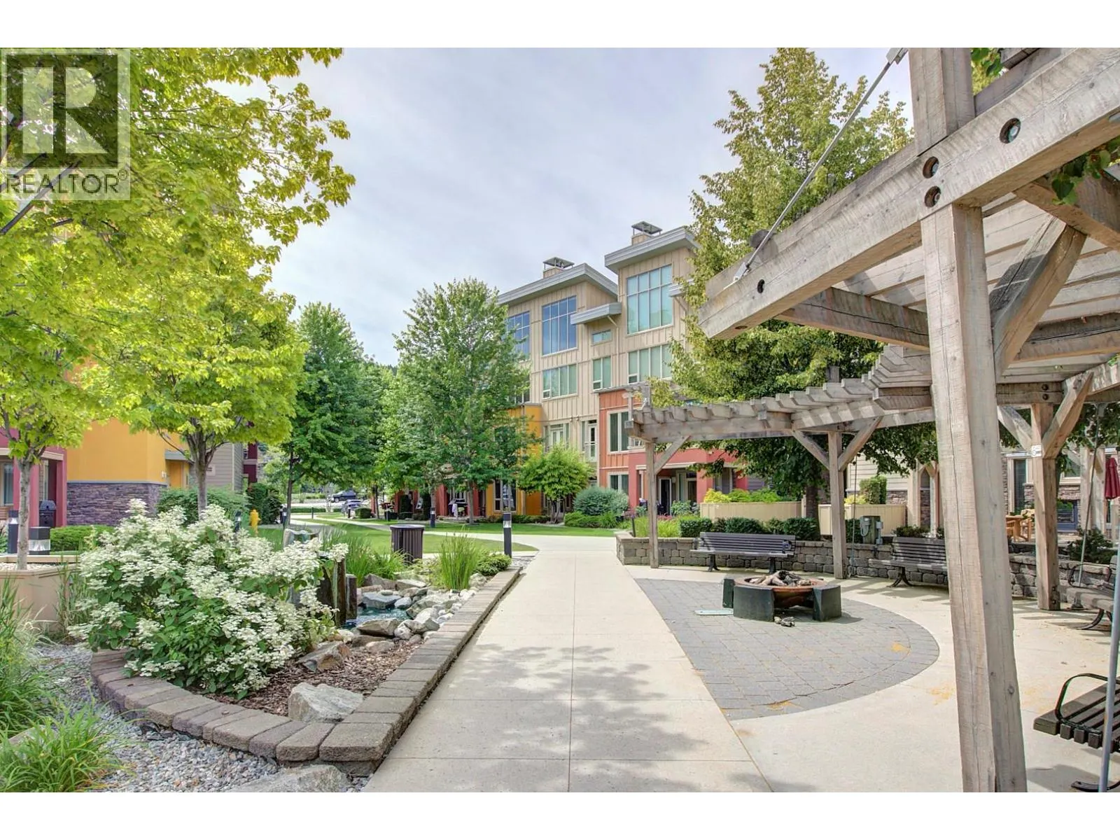 7343 Okanagan Landing Road Unit# 1114