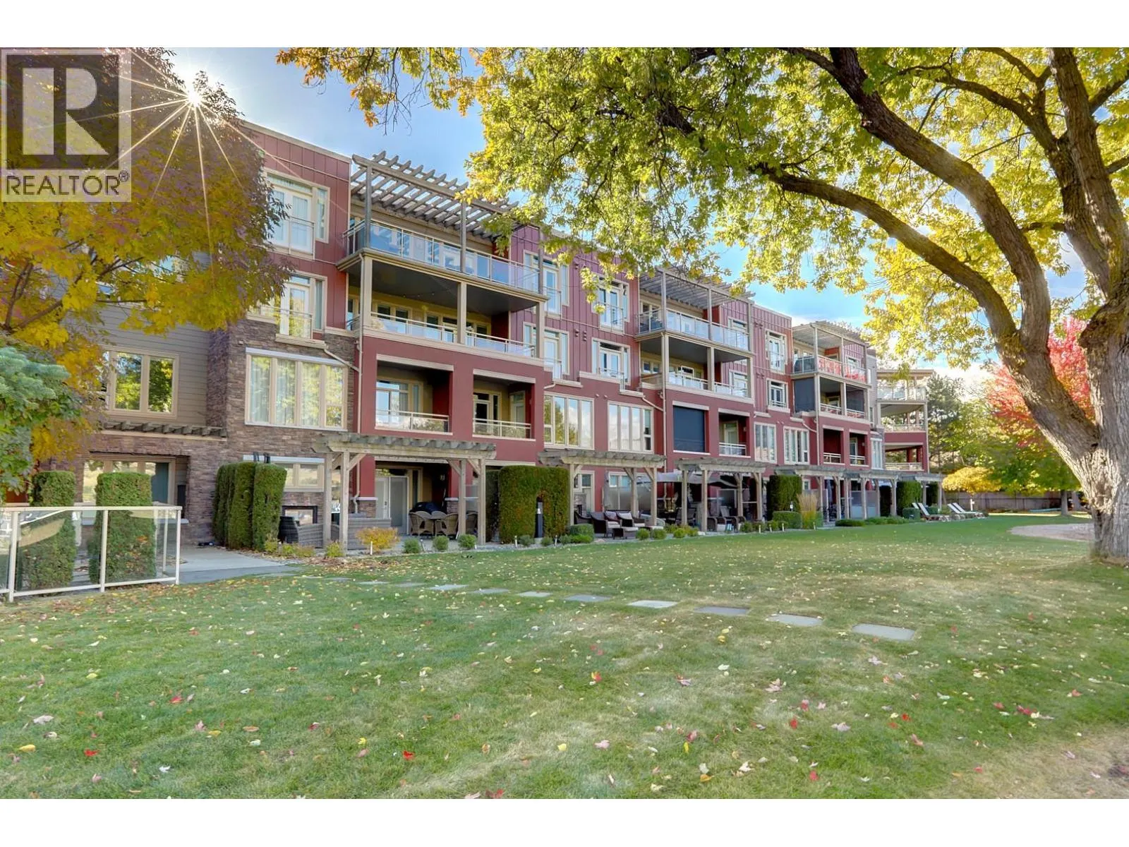 7343 Okanagan Landing Road Unit# 1114