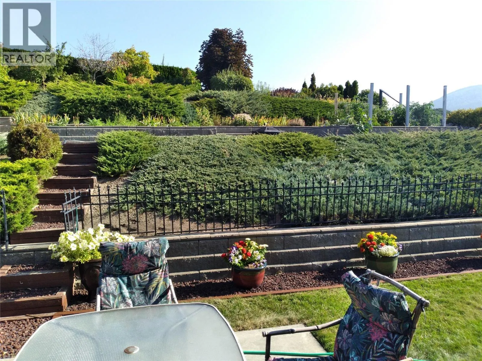 6785 Foothills Drive