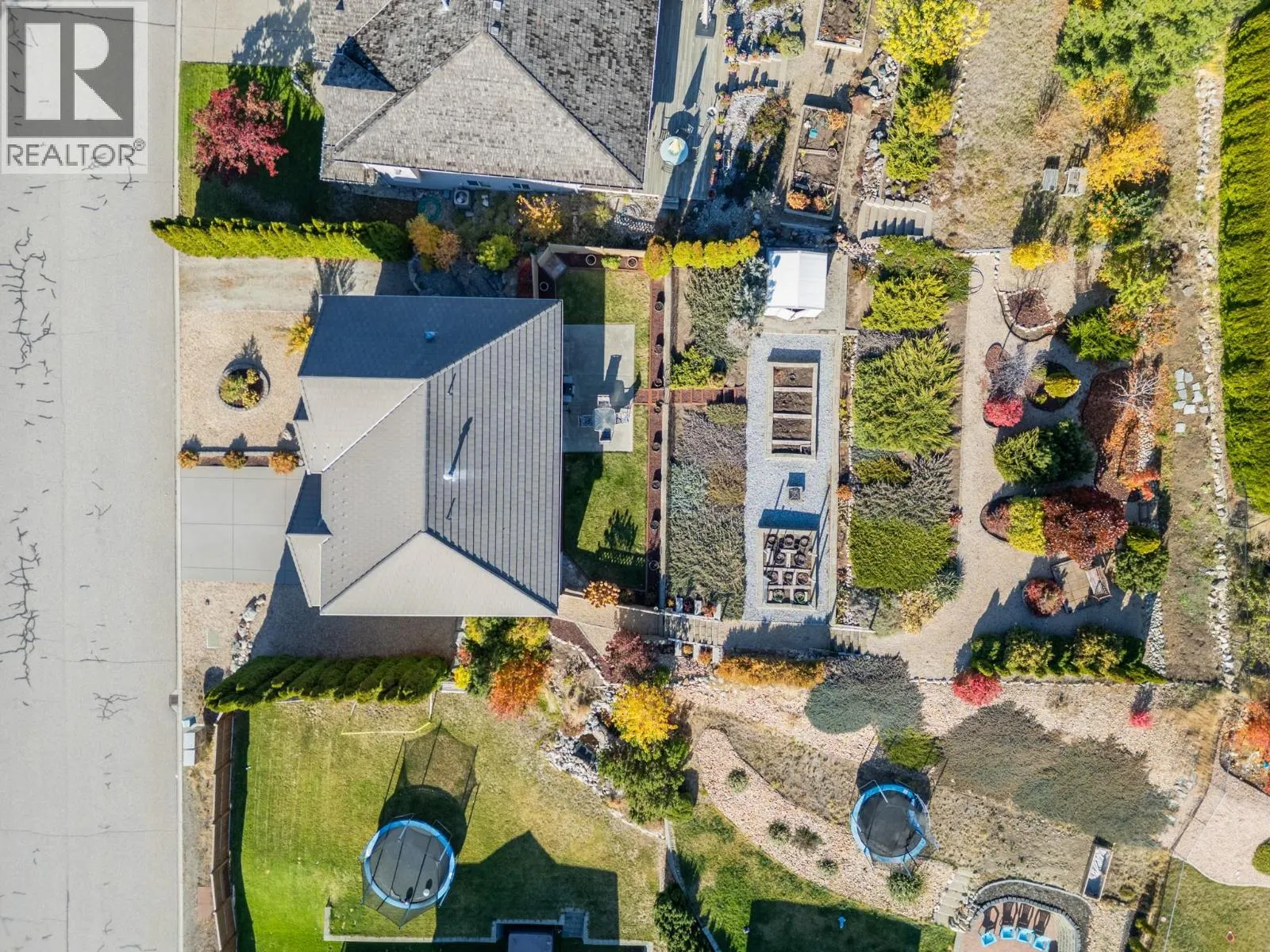 6785 Foothills Drive