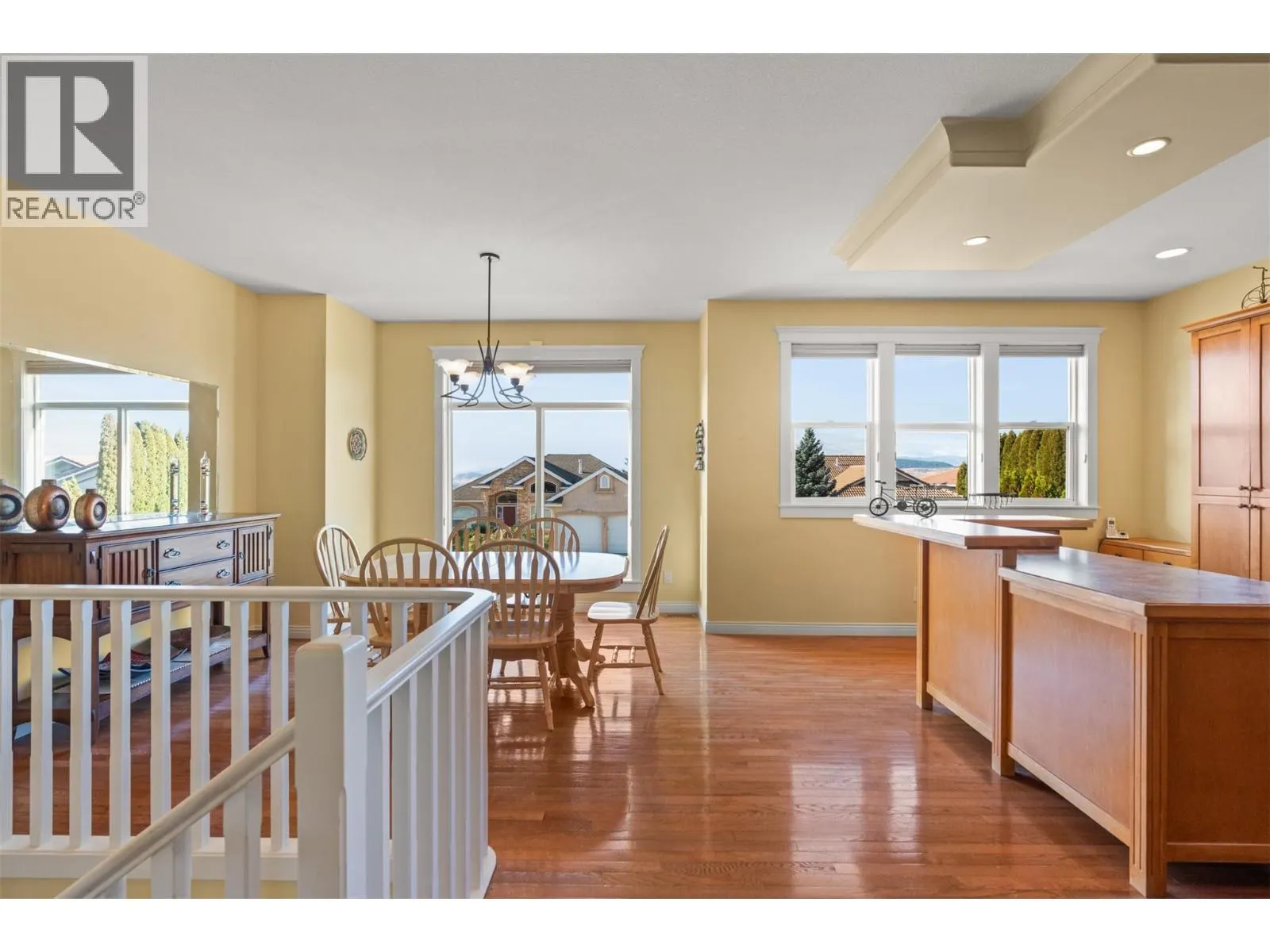 6785 Foothills Drive