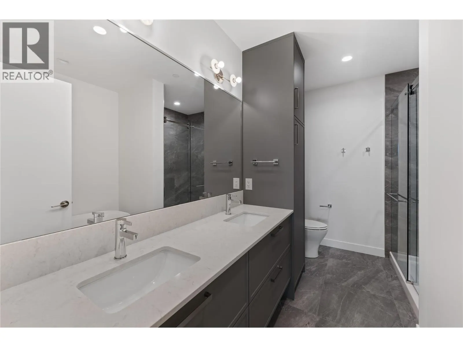 3340 Lakeshore Drive Unit# 414