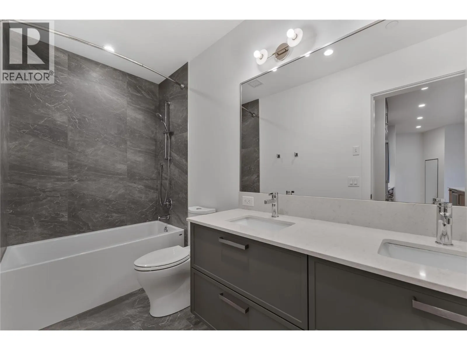 3340 Lakeshore Drive Unit# 414