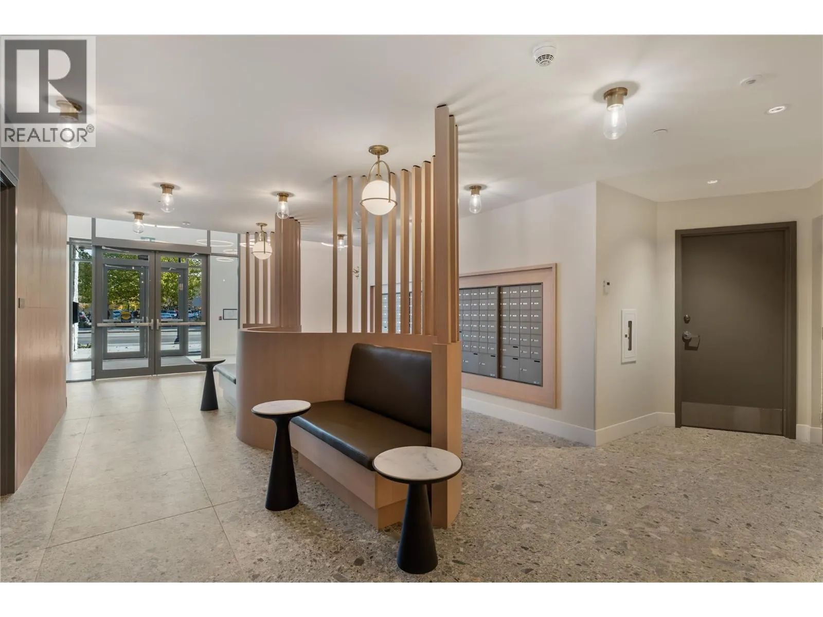 3340 Lakeshore Drive Unit# 414