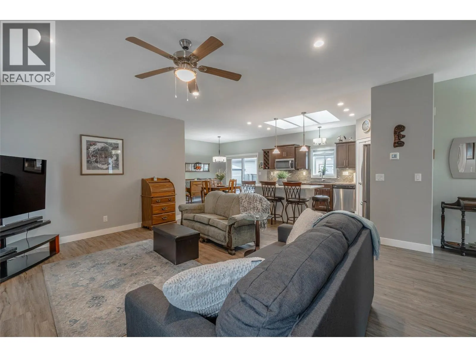 8300 Gallagher Lake Frontage Road Unit# 125