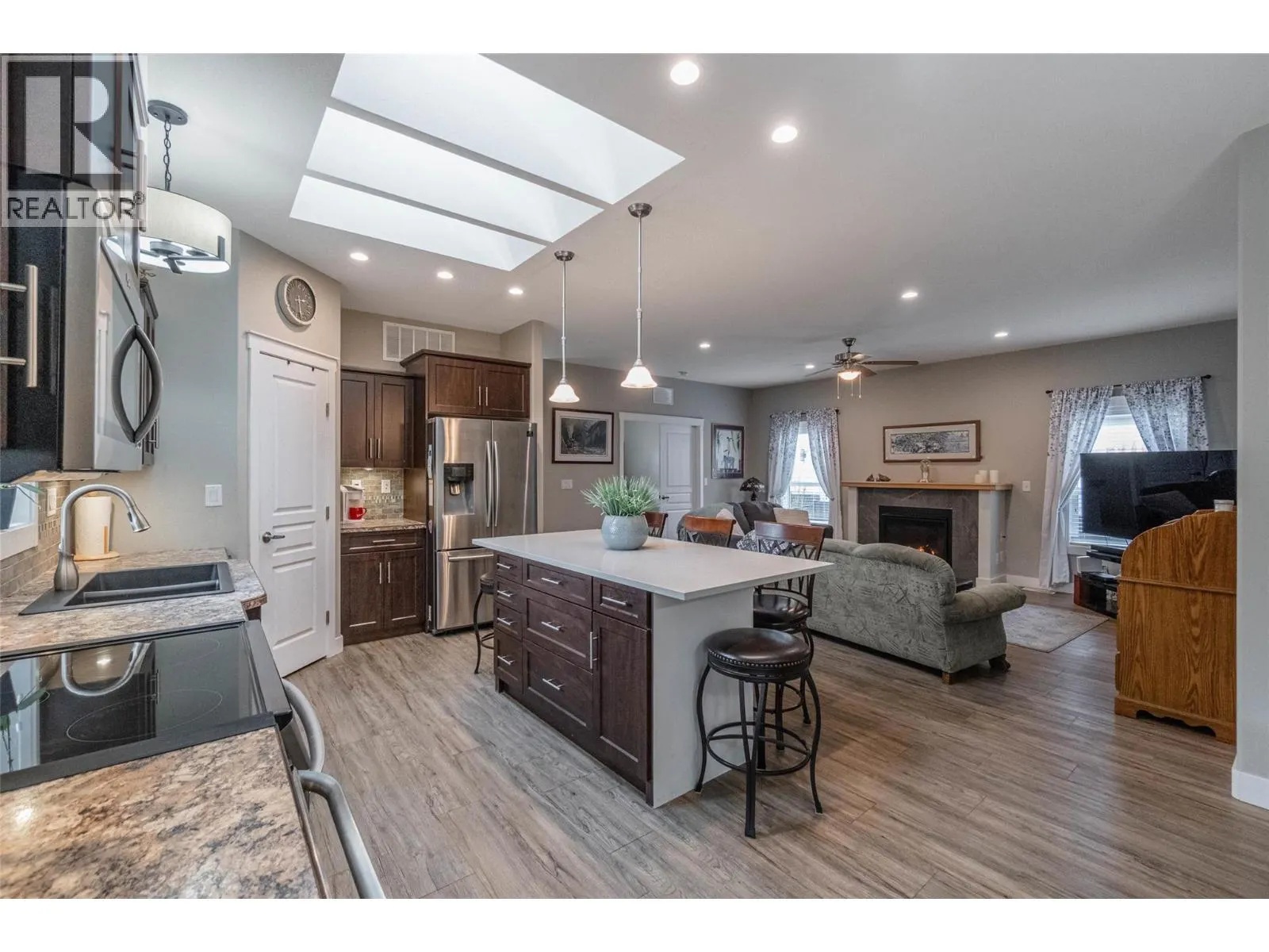 8300 Gallagher Lake Frontage Road Unit# 125