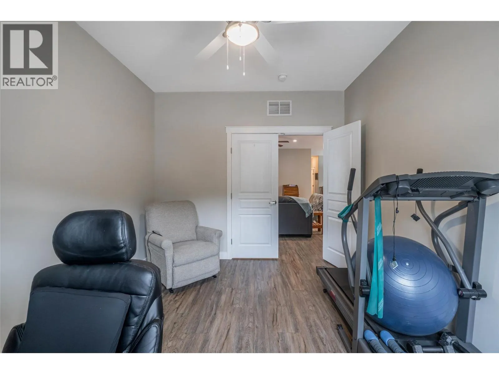 8300 Gallagher Lake Frontage Road Unit# 125