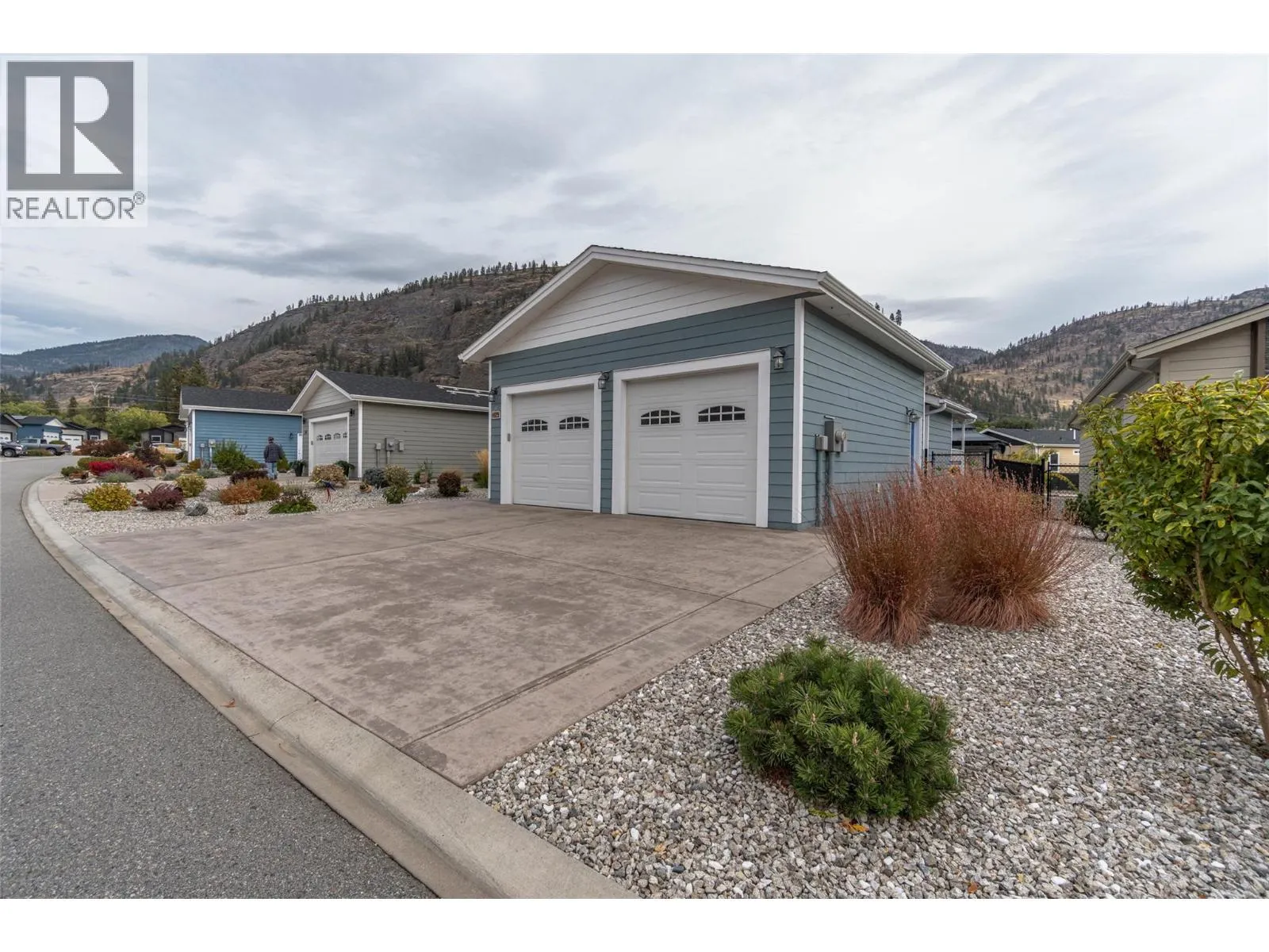 8300 Gallagher Lake Frontage Road Unit# 125