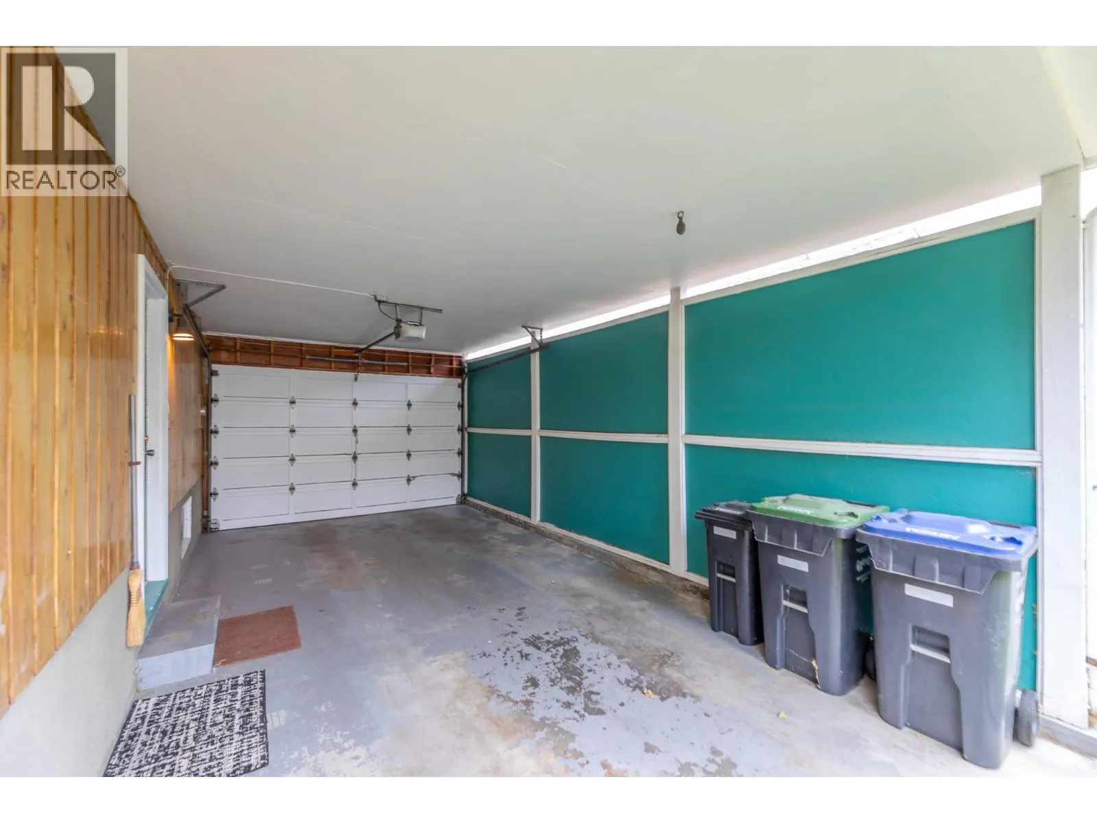 793 MacCleave Avenue