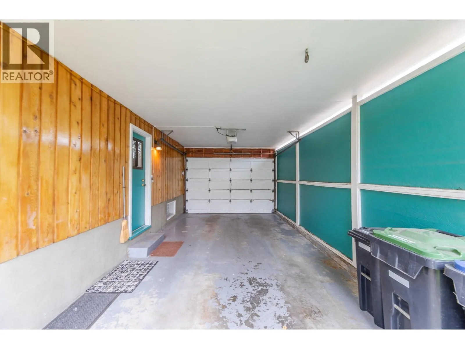 793 MacCleave Avenue