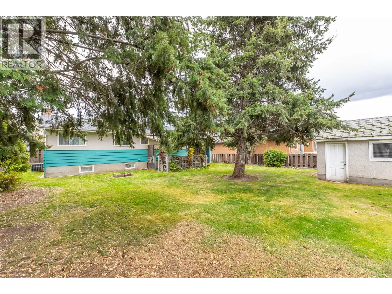 793 MacCleave Avenue