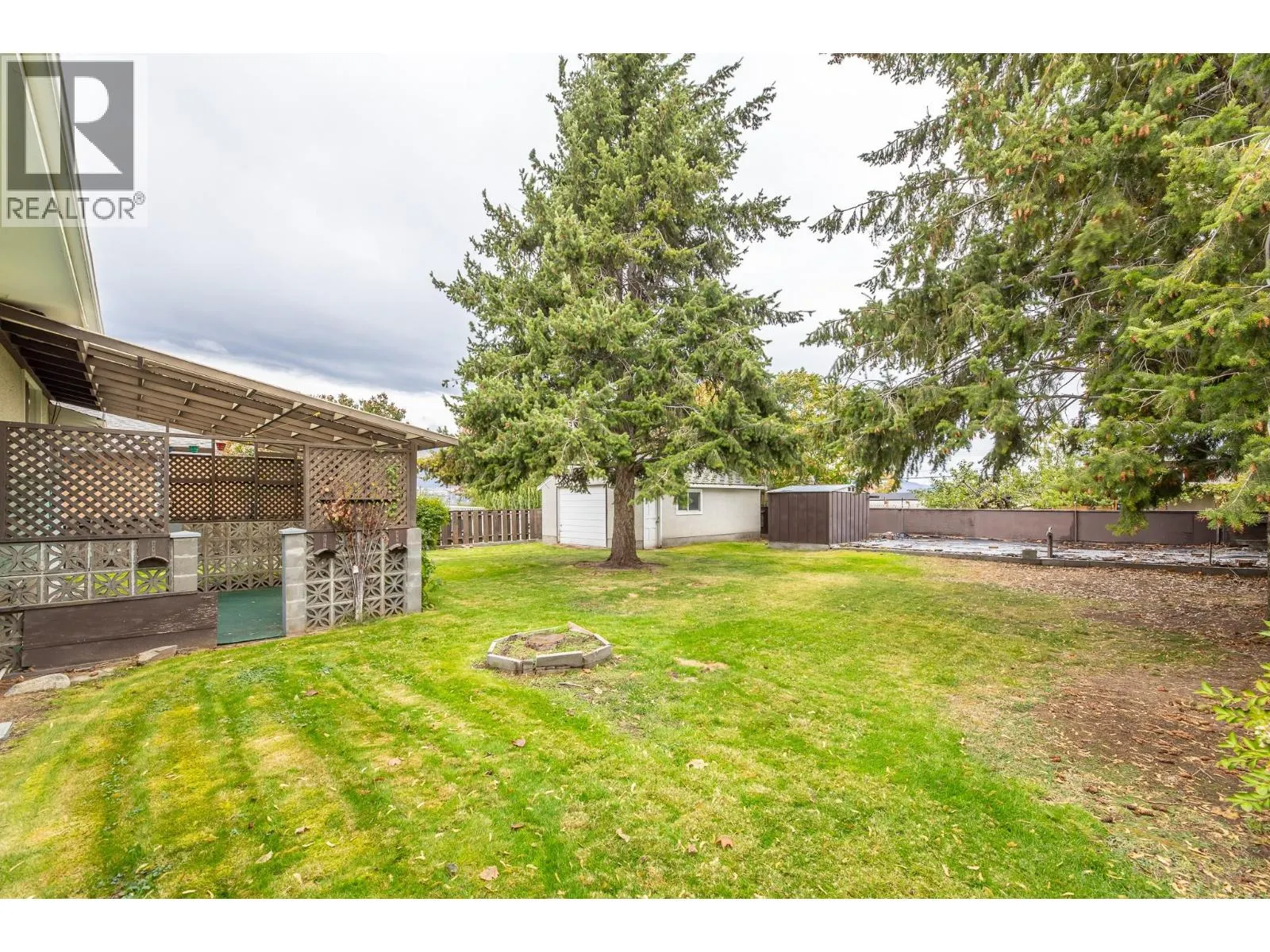 793 MacCleave Avenue