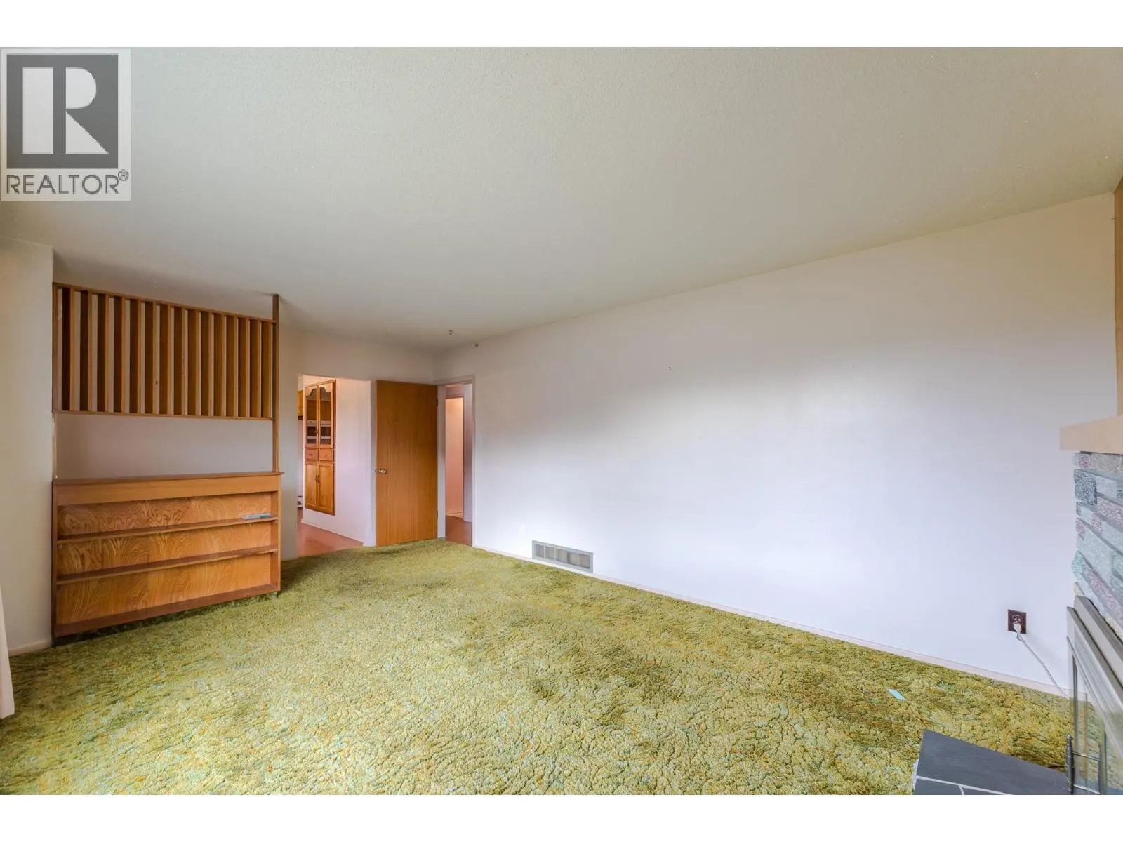 793 MacCleave Avenue